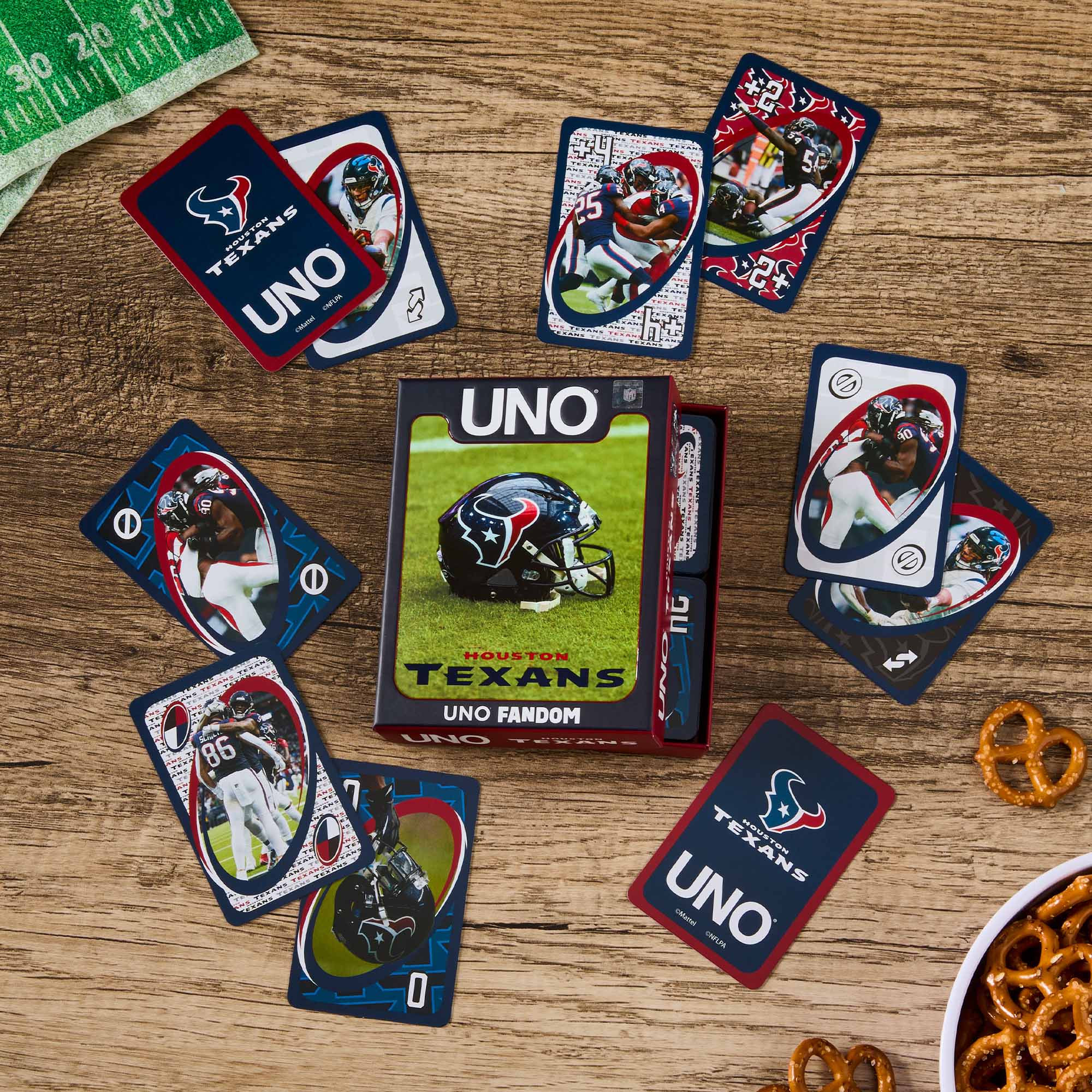 UNO Fandom NFL Houston Texans Game Deck - Image 3