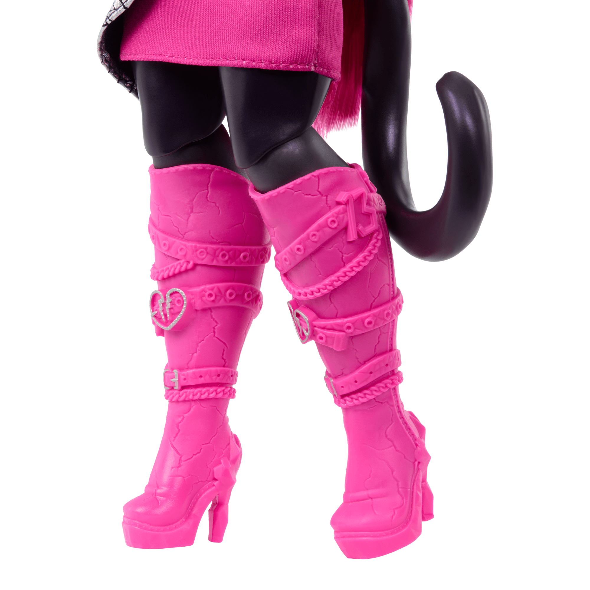 Monster High Catty Noir Fashion Doll With Pet Cat Amulette And Accessories - Image 4