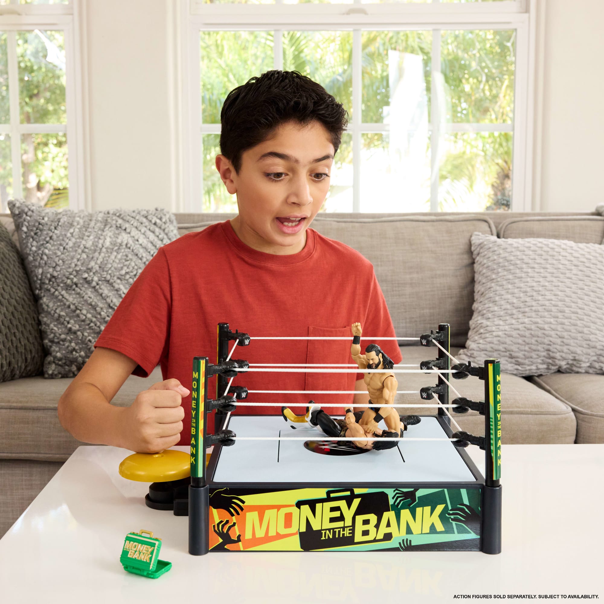 WWE Money in The Bank Cash-in Ring Playset With Accessories. 2 Play Modes. 40+ Sounds & Phrases - Image 2