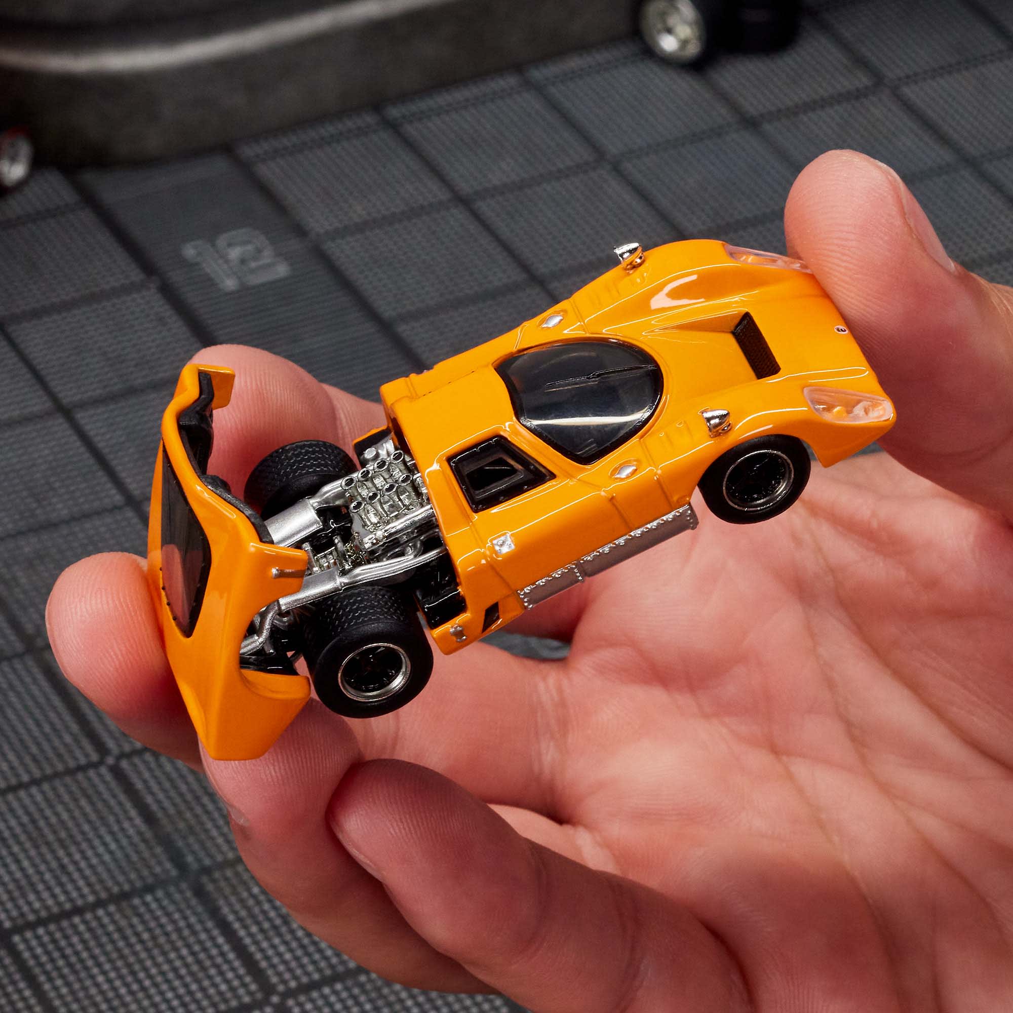 Hot Wheels Elite 64 McLaren M6GT - Image 13