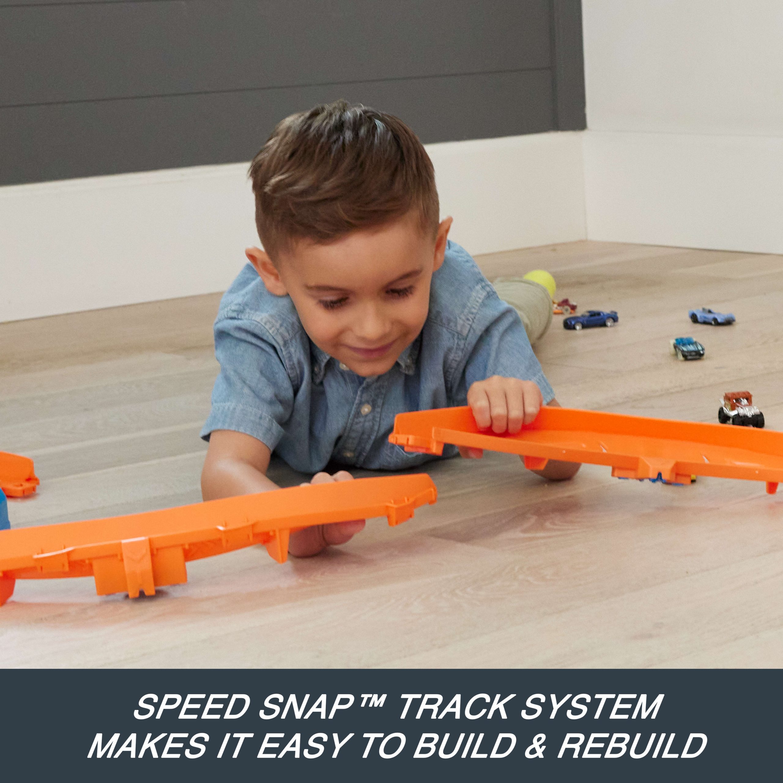 Hot Wheels Track Creator Boosted Jump Speedway Set With 1:64 Scale Toy Car & Motorized Booster - Image 2