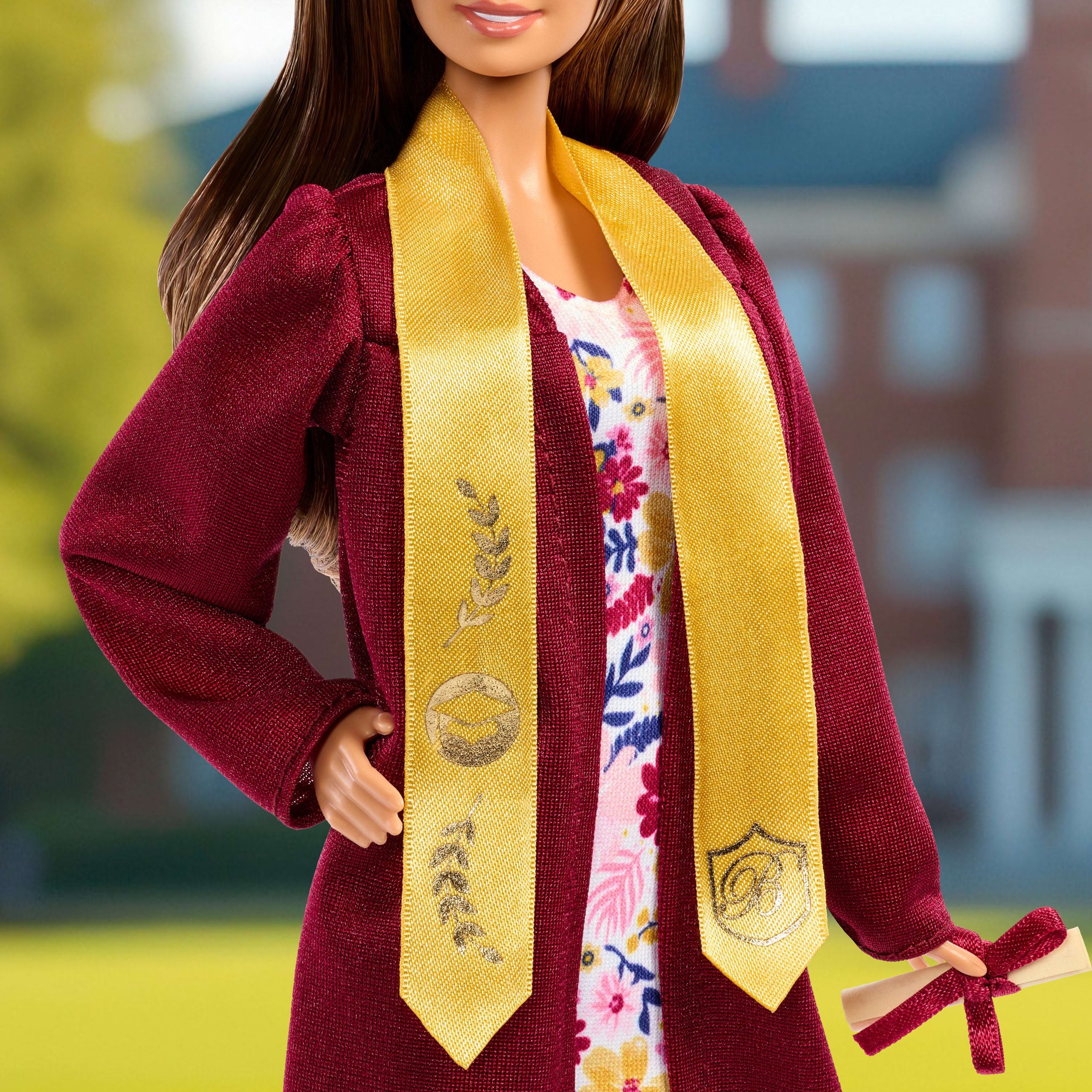 Barbie Signature Graduation Wishes Doll - Image 4