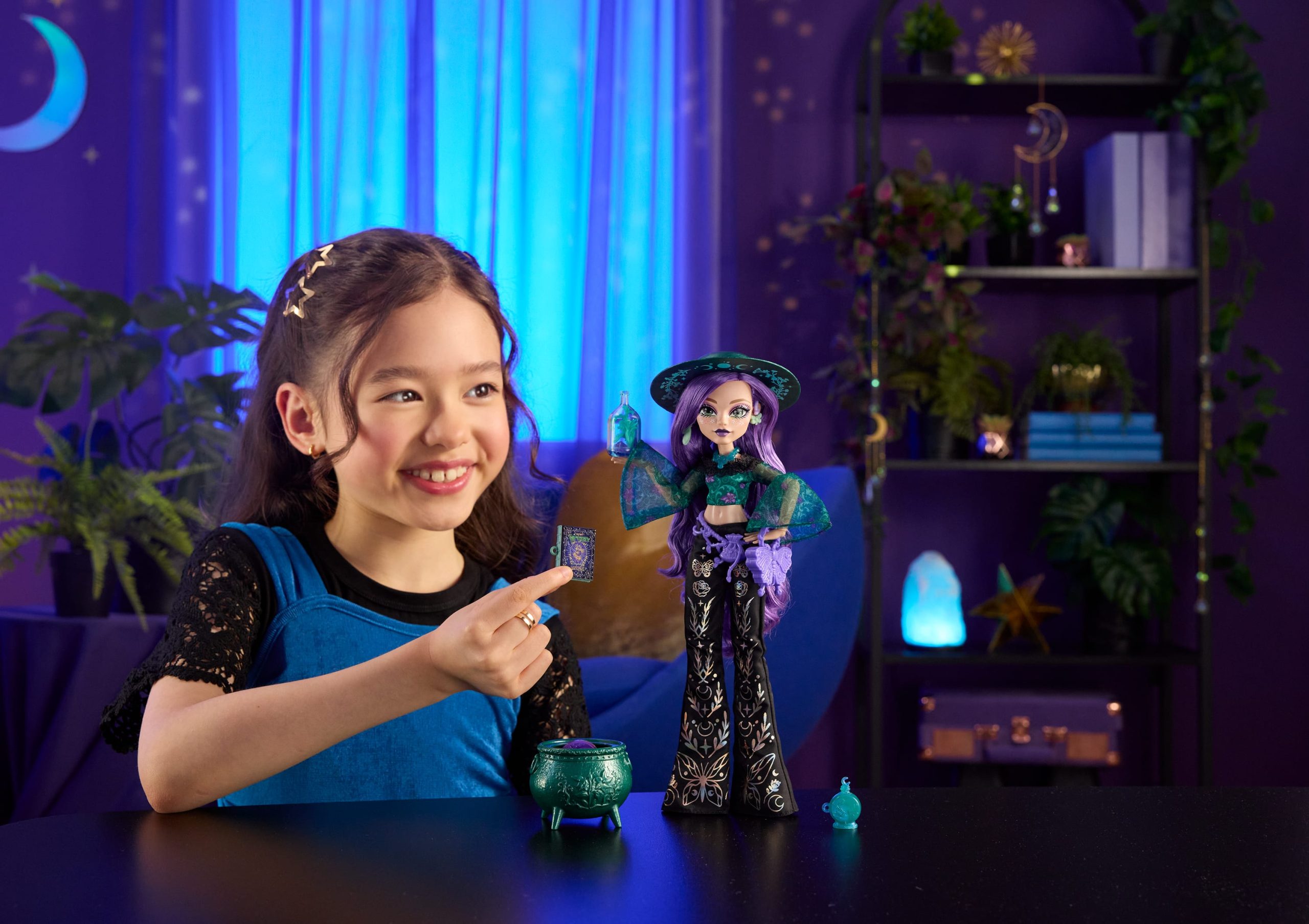 Moonspell Magic By Monster High Willow Thorne Fashion Doll. Nature Witch With Accessories - Image 2