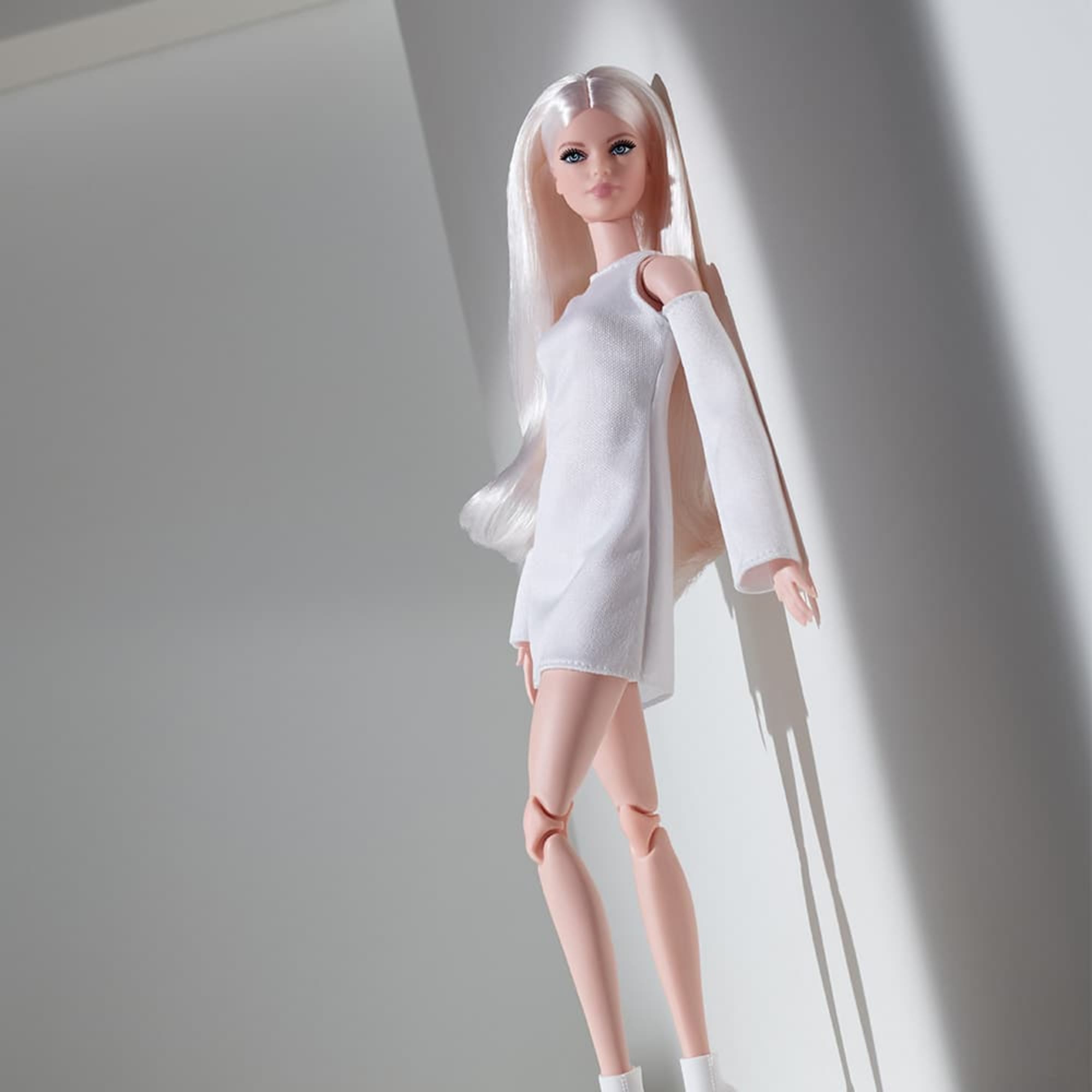 Barbie Looks Doll (Tall. Blonde) - Image 3