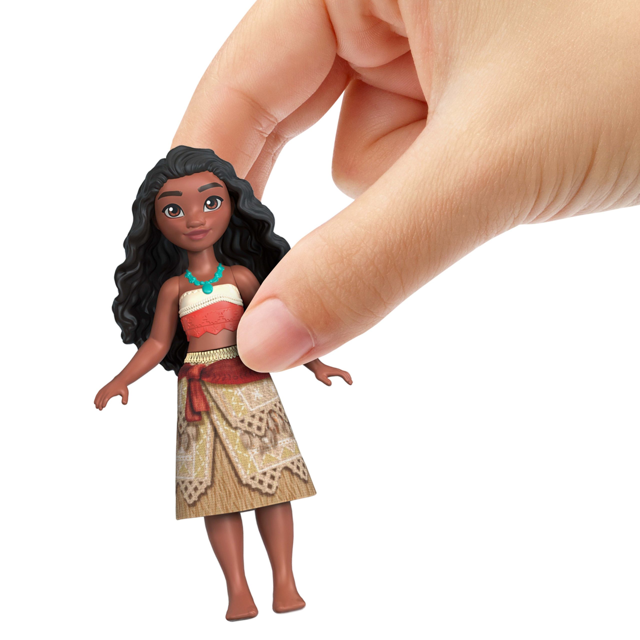 Disney Moana 2 Toys. Moana's Adventure Set With 6 Small Dolls & 2 Accessories - Image 4