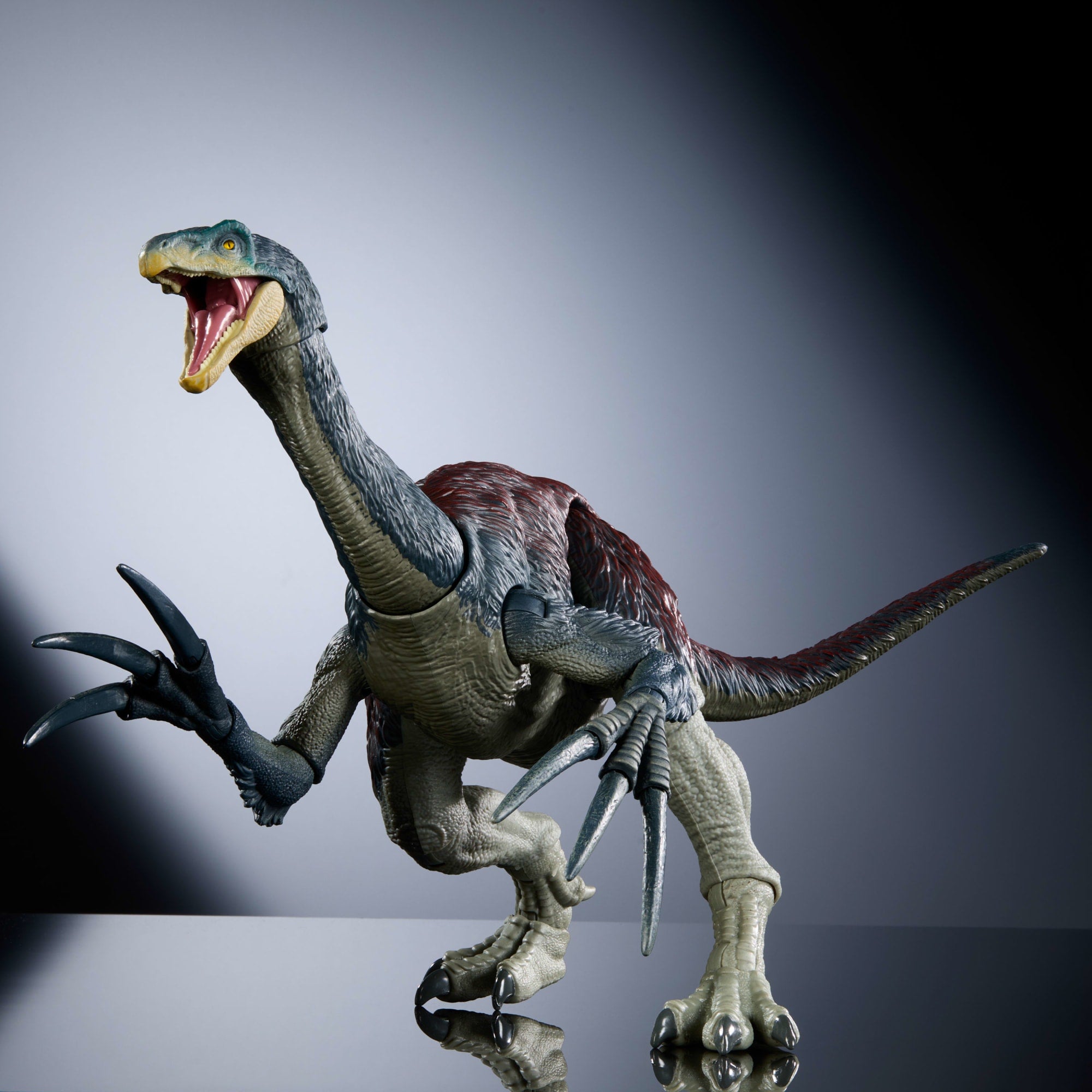 Jurassic World Dominion Hammond Collection Therizinosaurus - Image 4