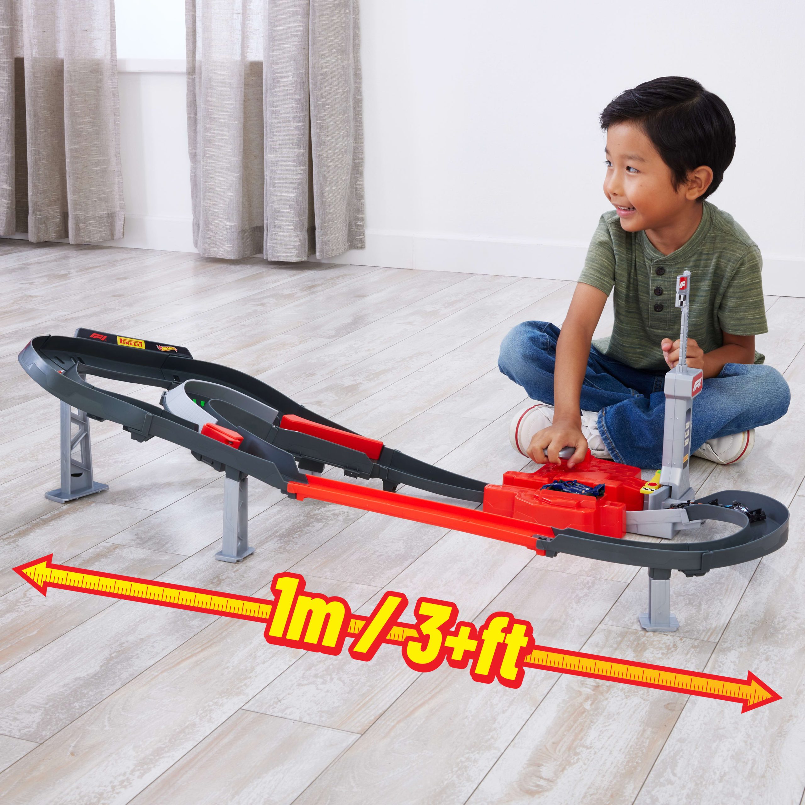 Hot Wheels Racing Formula 1 Sprint Race Circuit Track Set With 3 Die-Cast Toy Cars in 1:64 Scale - Image 2