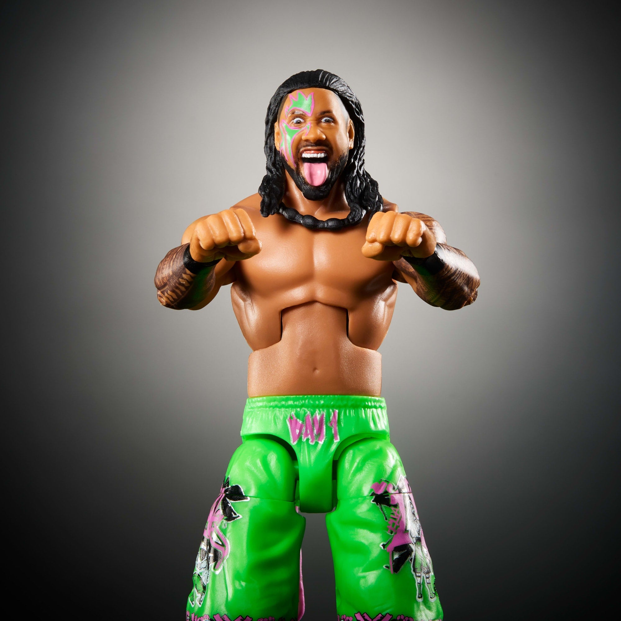 WWE Figura de Acción Elite Jimmy Uso verde - Image 3