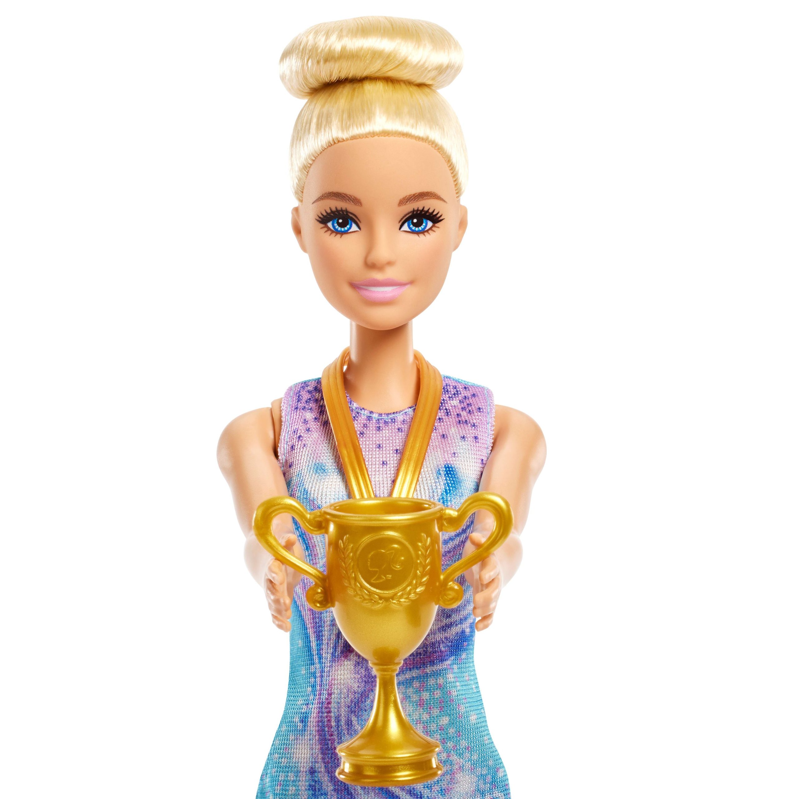 Barbie Ice Skating Doll With Spinning Platform And 5 Themed Accessories - Image 3