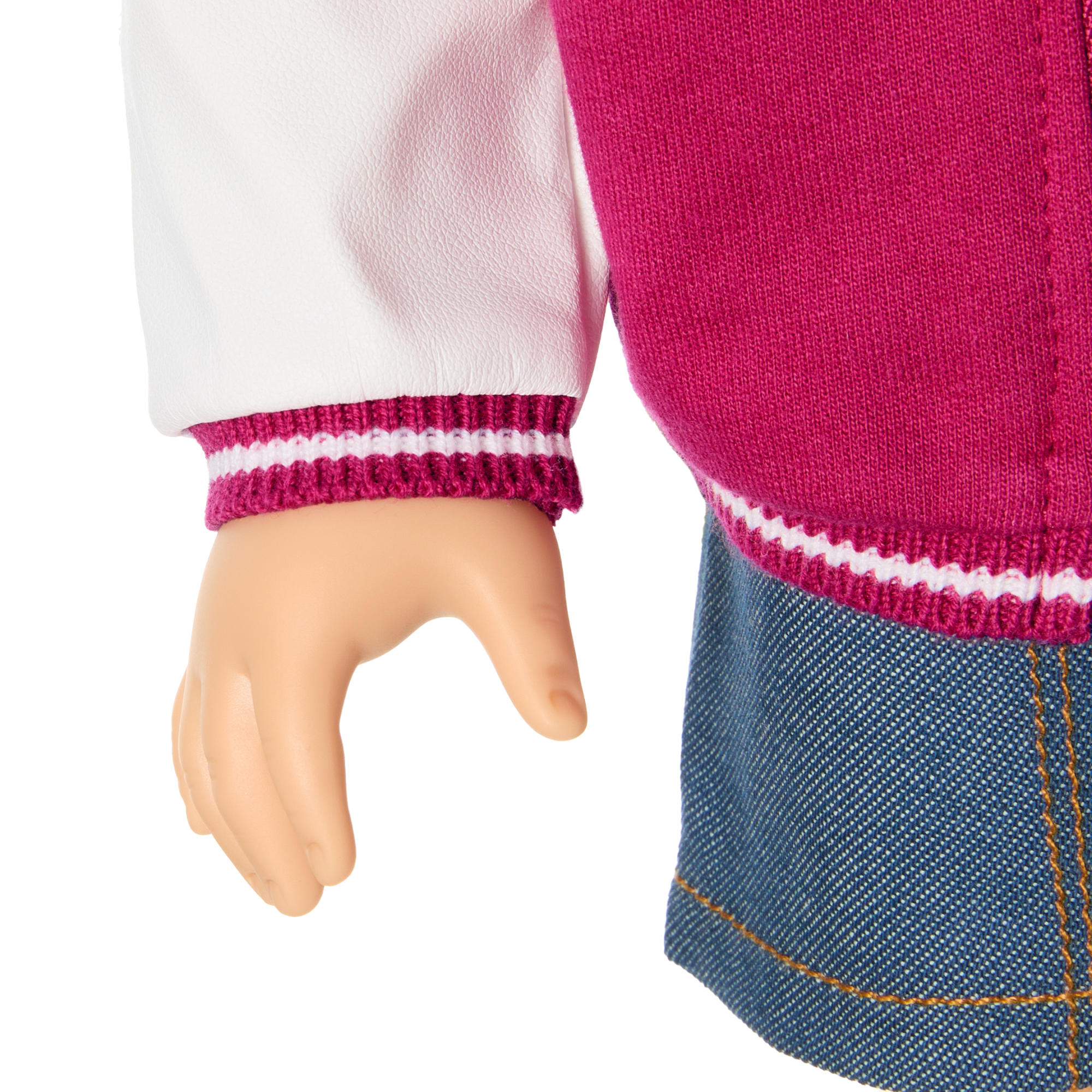 Truly Me™ 18-inch Doll #110 with wavy blonde hair - Image 14