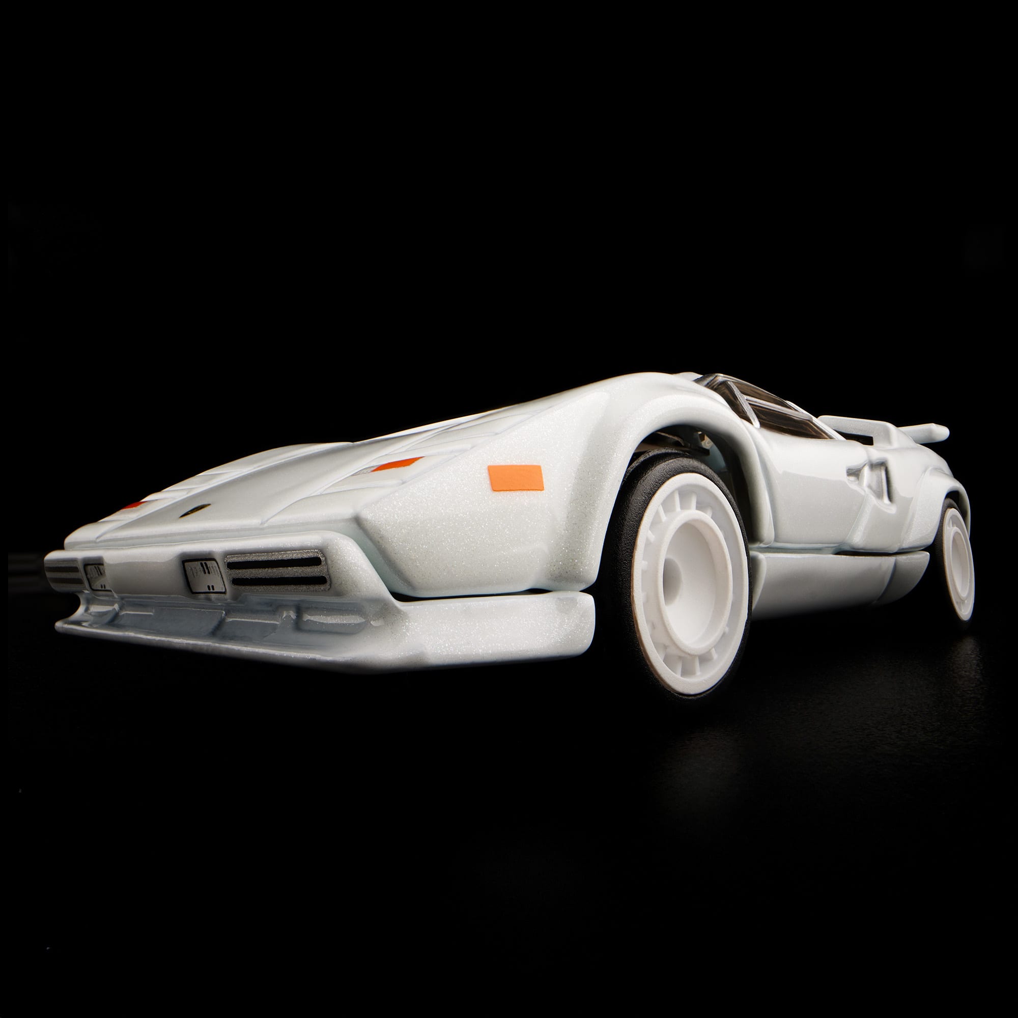 Hot Wheels RLC Exclusive 1982 Lamborghini Countach LP 500 S - Image 5