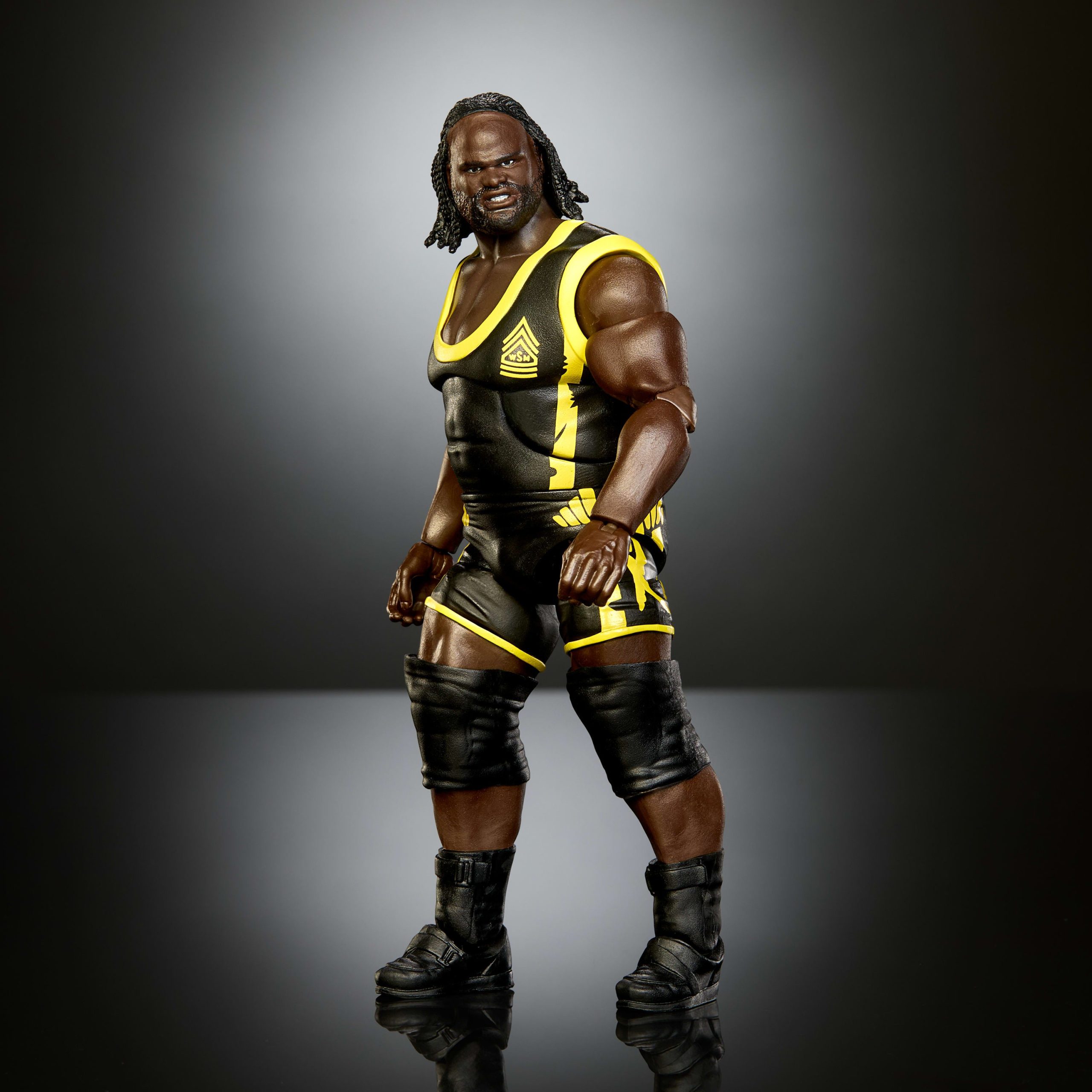 WWE Elite Legends Mark Henry Action Figure & Accessories. Series 32 6-Inch Set - Image 5