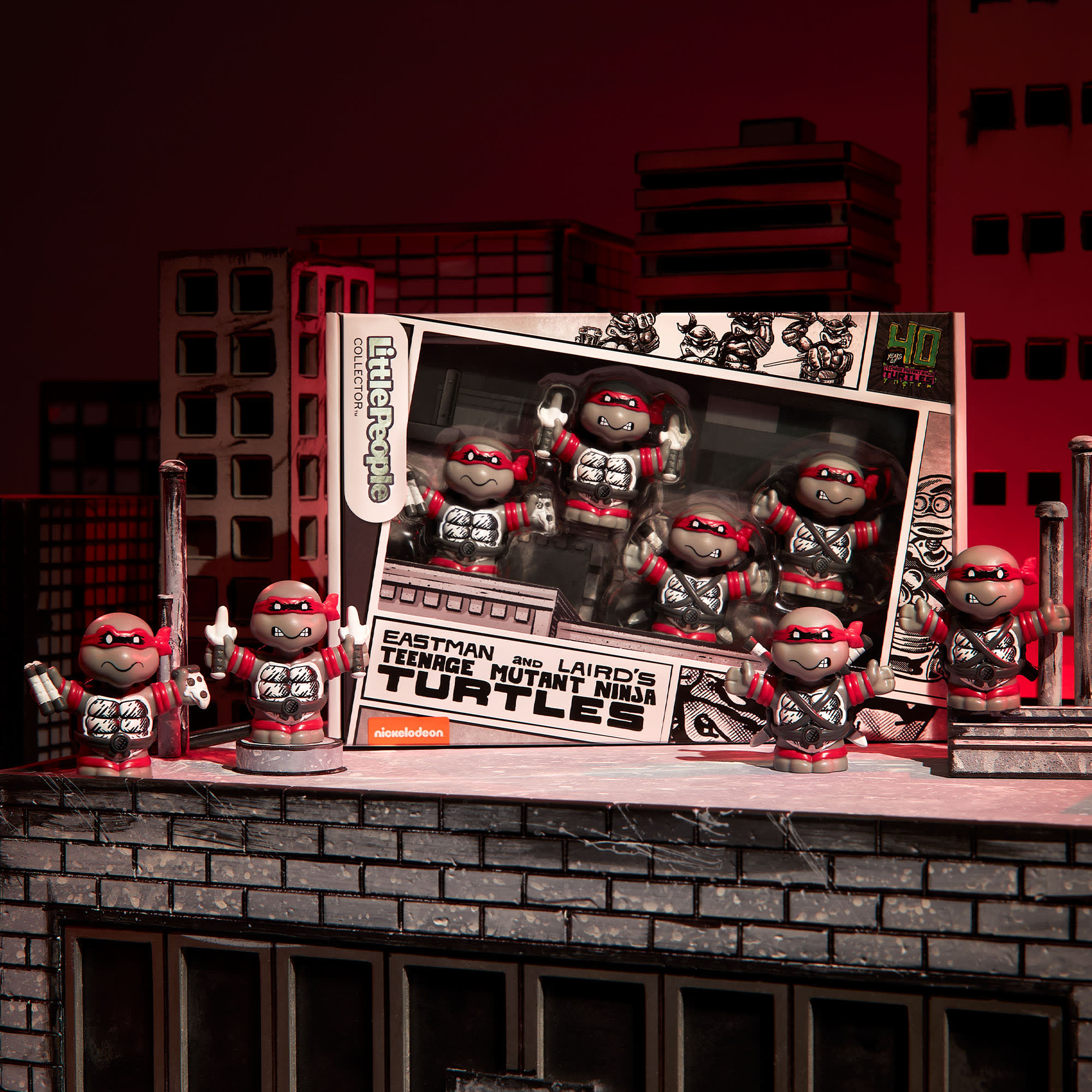 Little People Collector Teenage Mutant Ninja Turtles: Origins Special Edition Figure Set - Image 9