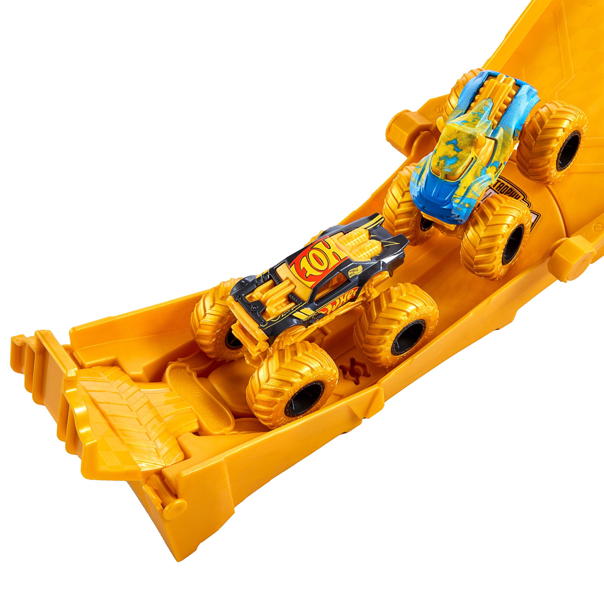 Hot Wheels Monster Trucks Dual Terrain Raceway. 4 Feet Long With 2 Toy Trucks & 2 Crushed Cars - Image 5