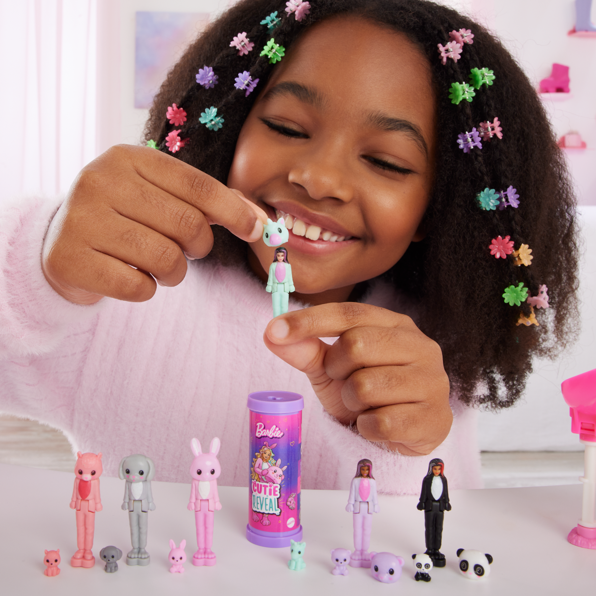 Barbie Mini Barbieland Cutie Reveal Doll & Pet. 1.5-inch Color Dream Series - Image 2