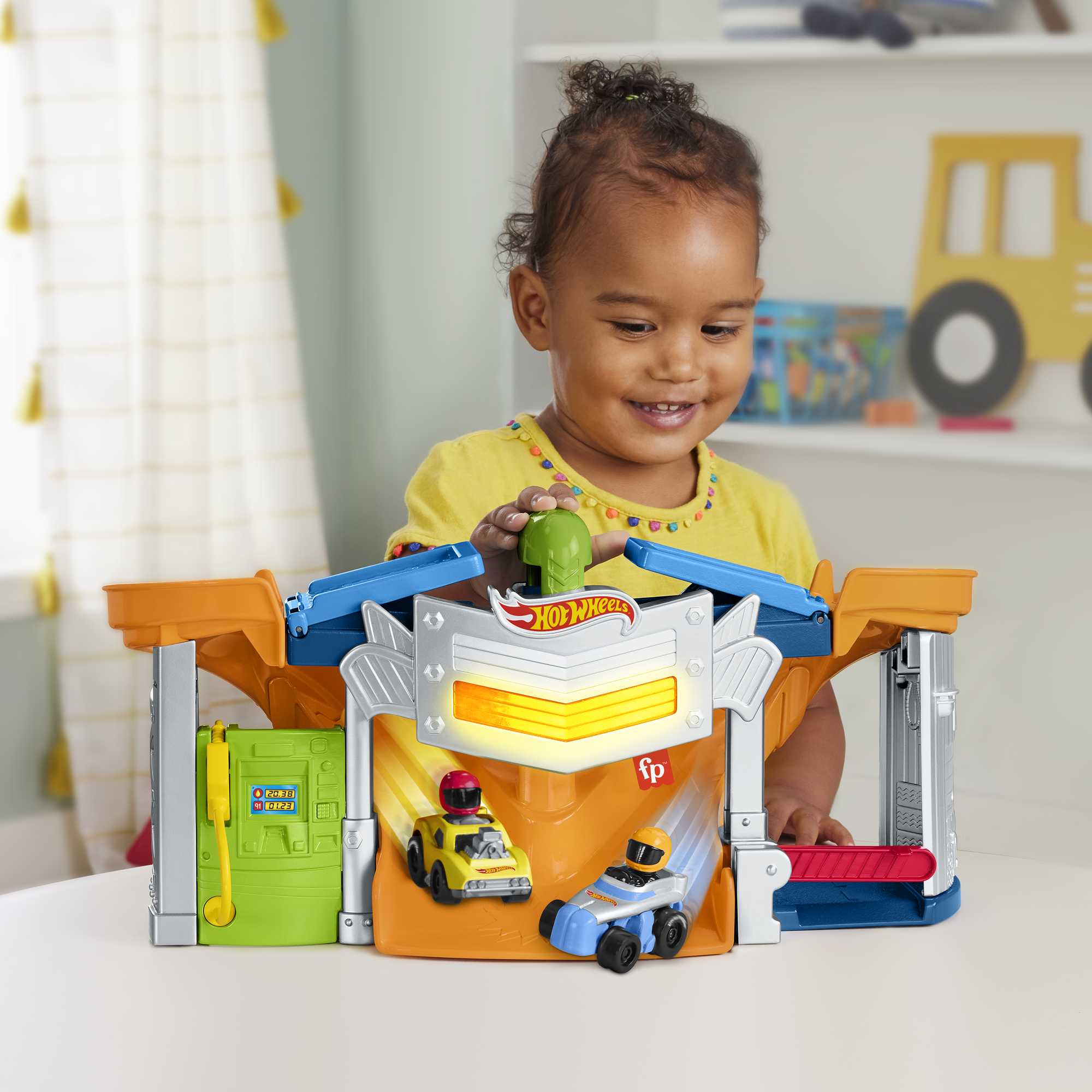 Fisher-Price HW Little People Coffret Piste Course à Emporter - Image 2