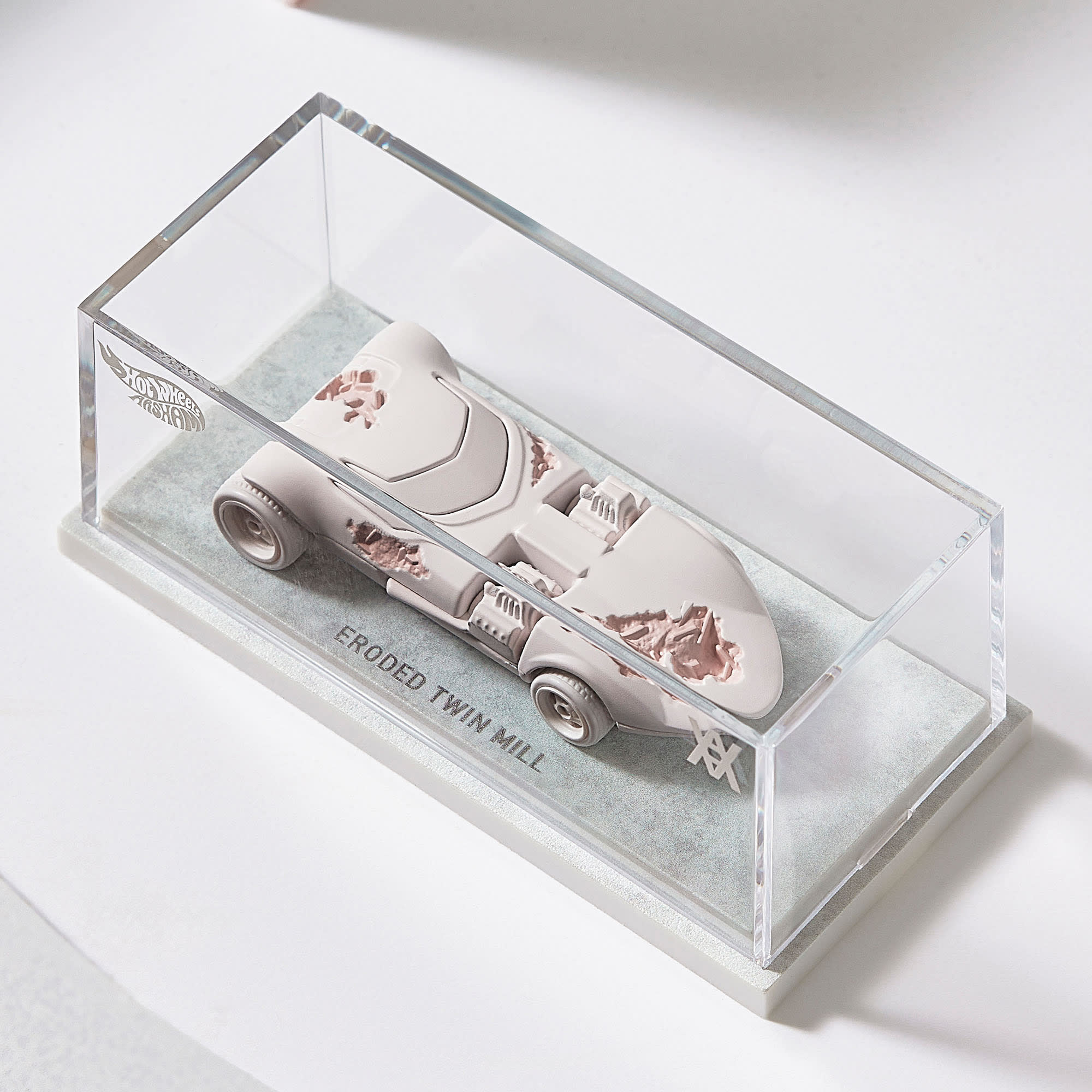 Hot Wheels x Daniel Arsham Complete Car and Rally Case Set - Image 20