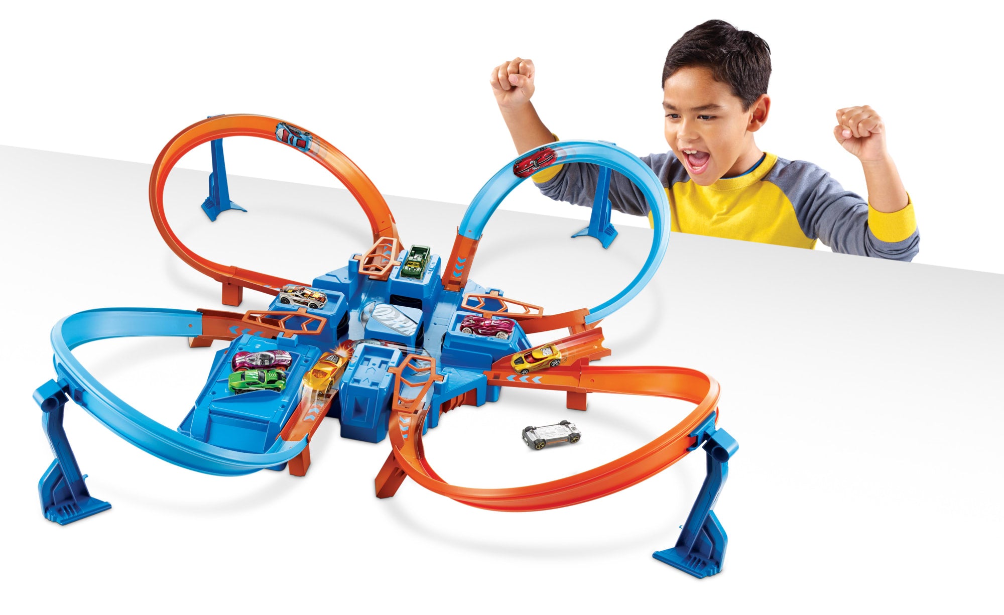 Hot Wheels Track Set With 1:64 Scale Toy Car. Criss-Cross Crash Track With Motorized Booster - Image 3