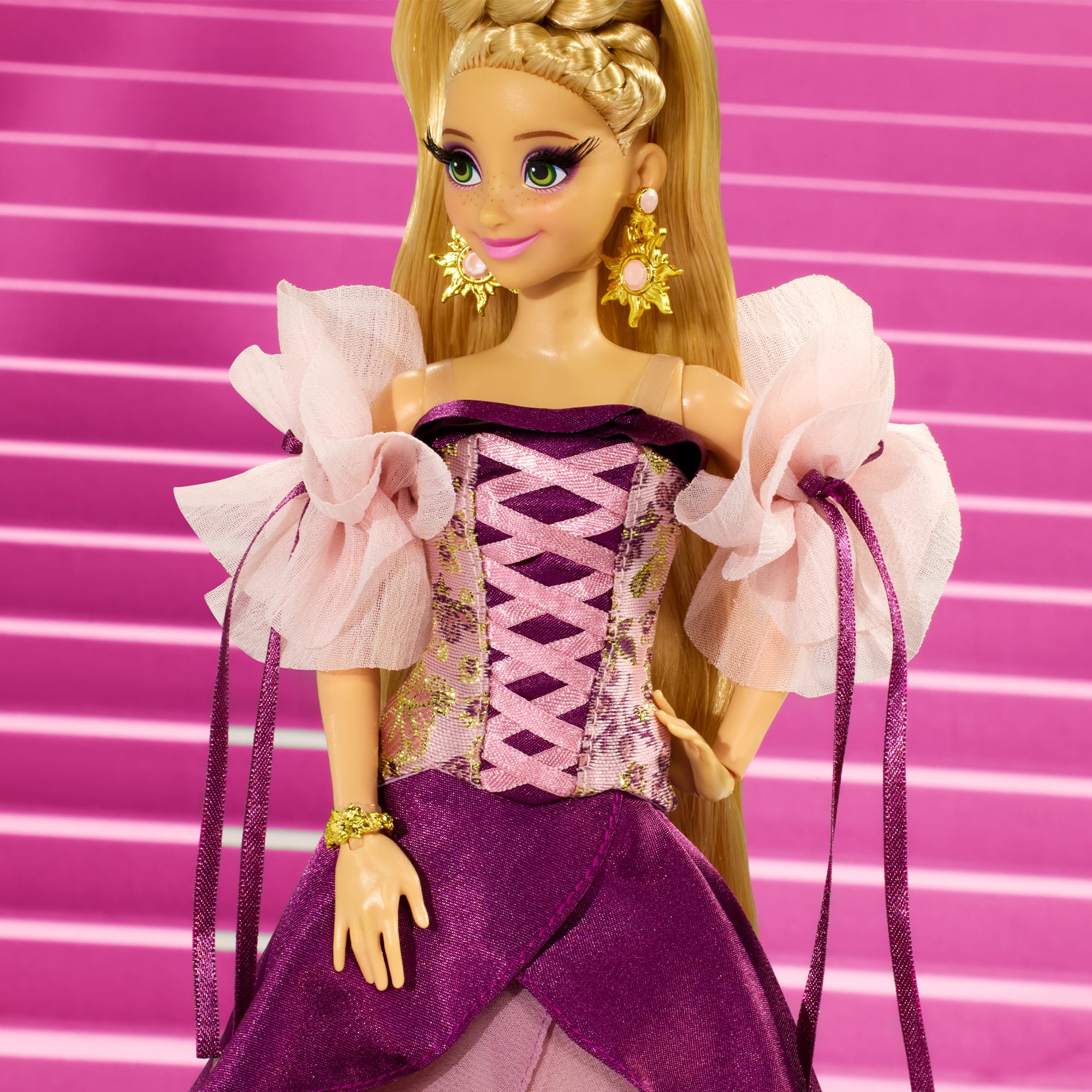 Enchanted Elegance Collection Rapunzel Doll - Image 4