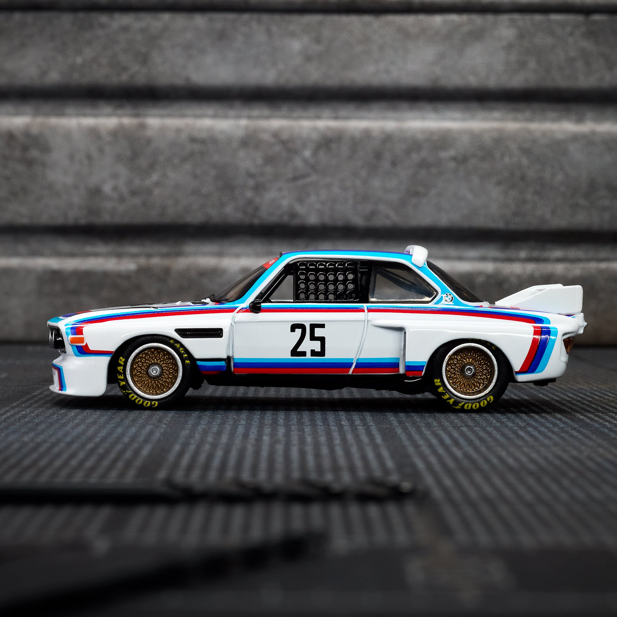 Hot Wheels Elite 64 1975 BMW 3.0 CSL Race - Image 8