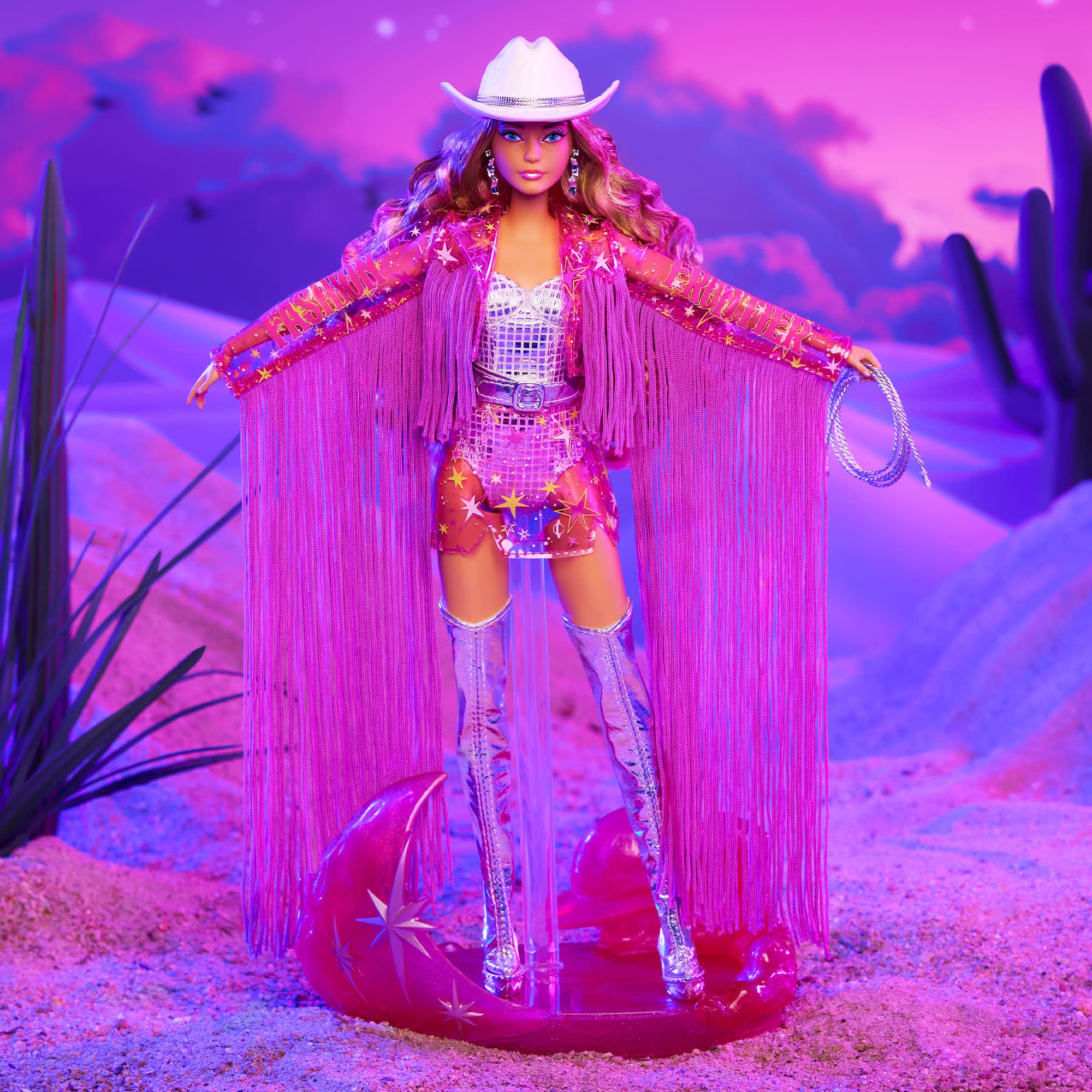 Barbie Fashion Frontier Doll - Image 13