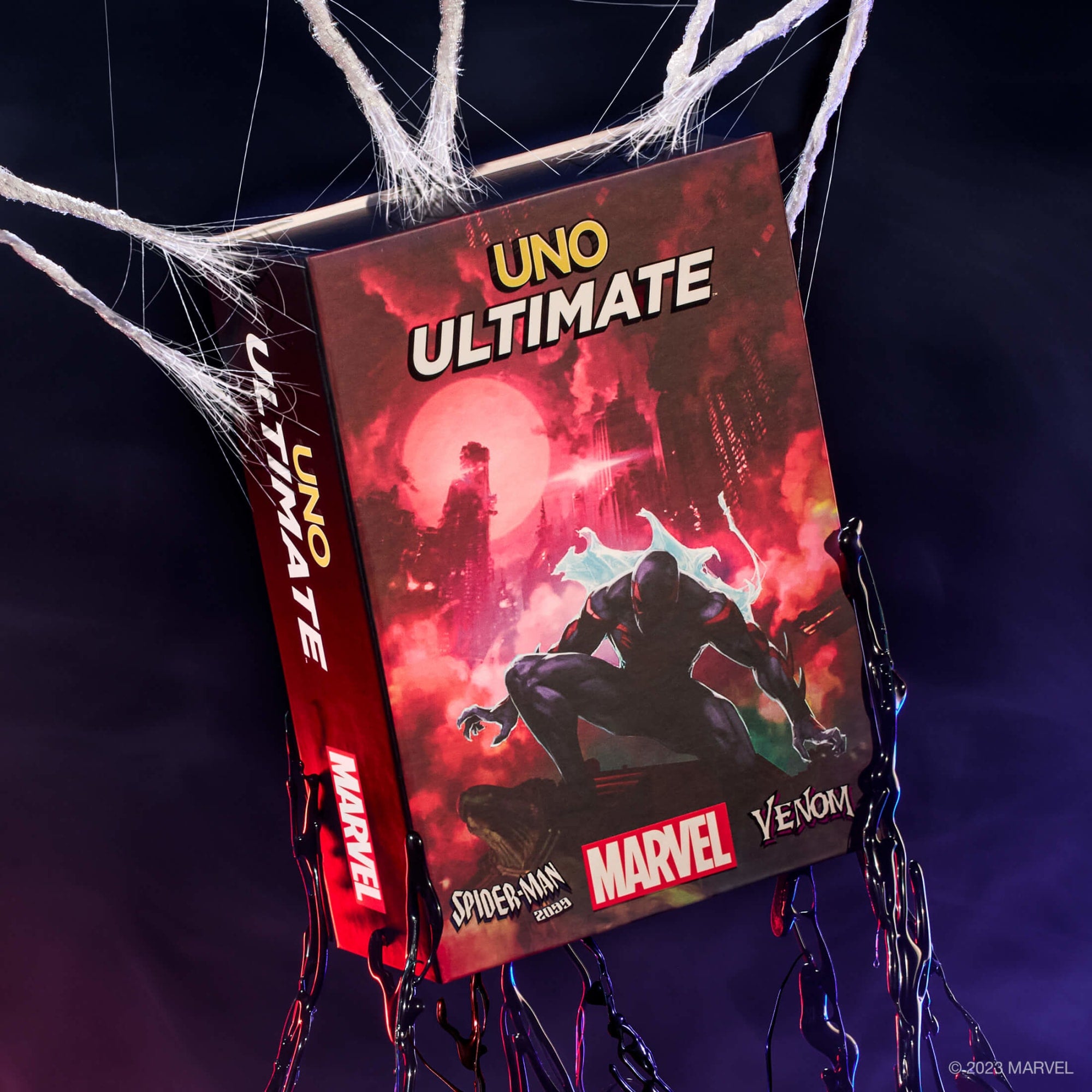UNO Ultimate Marvel Spider-Man 2099 vs. Venom Add-On 2-Pack - Image 2