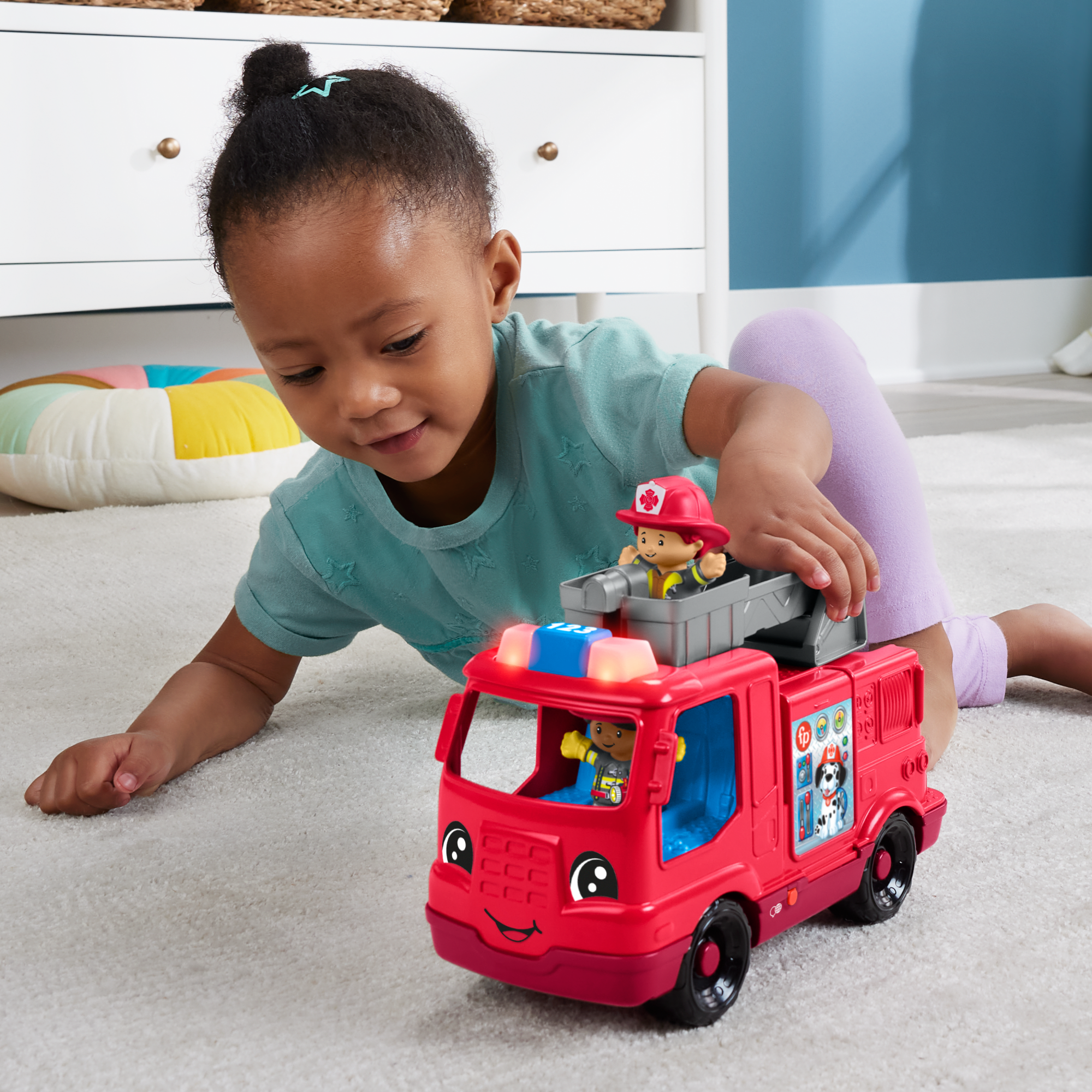 Fisher-Price Little People Camion de Pompiers. Musical. Multilingue - Image 2