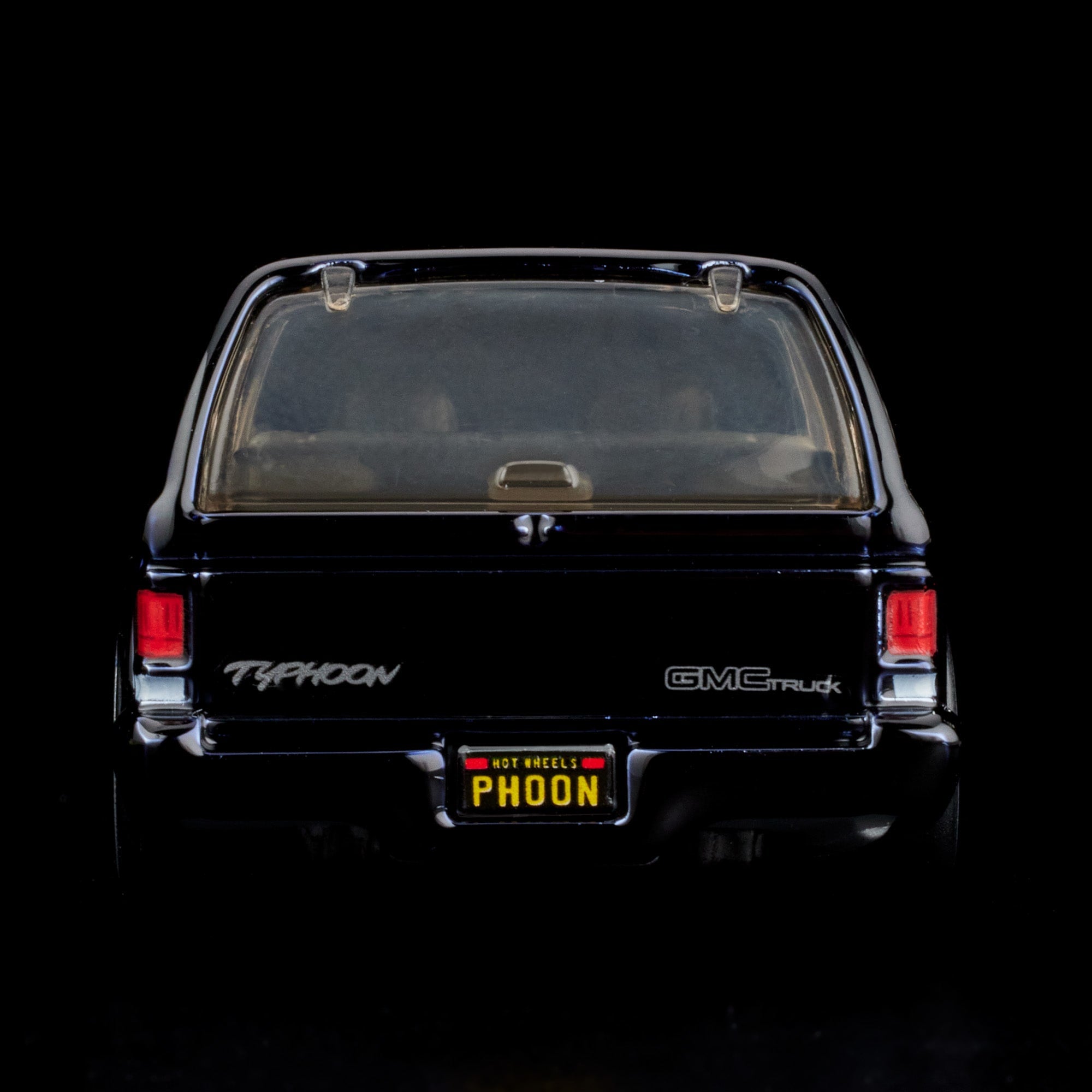 Hot Wheels RLC Exclusive 1992 GMC Typhoon - Image 10