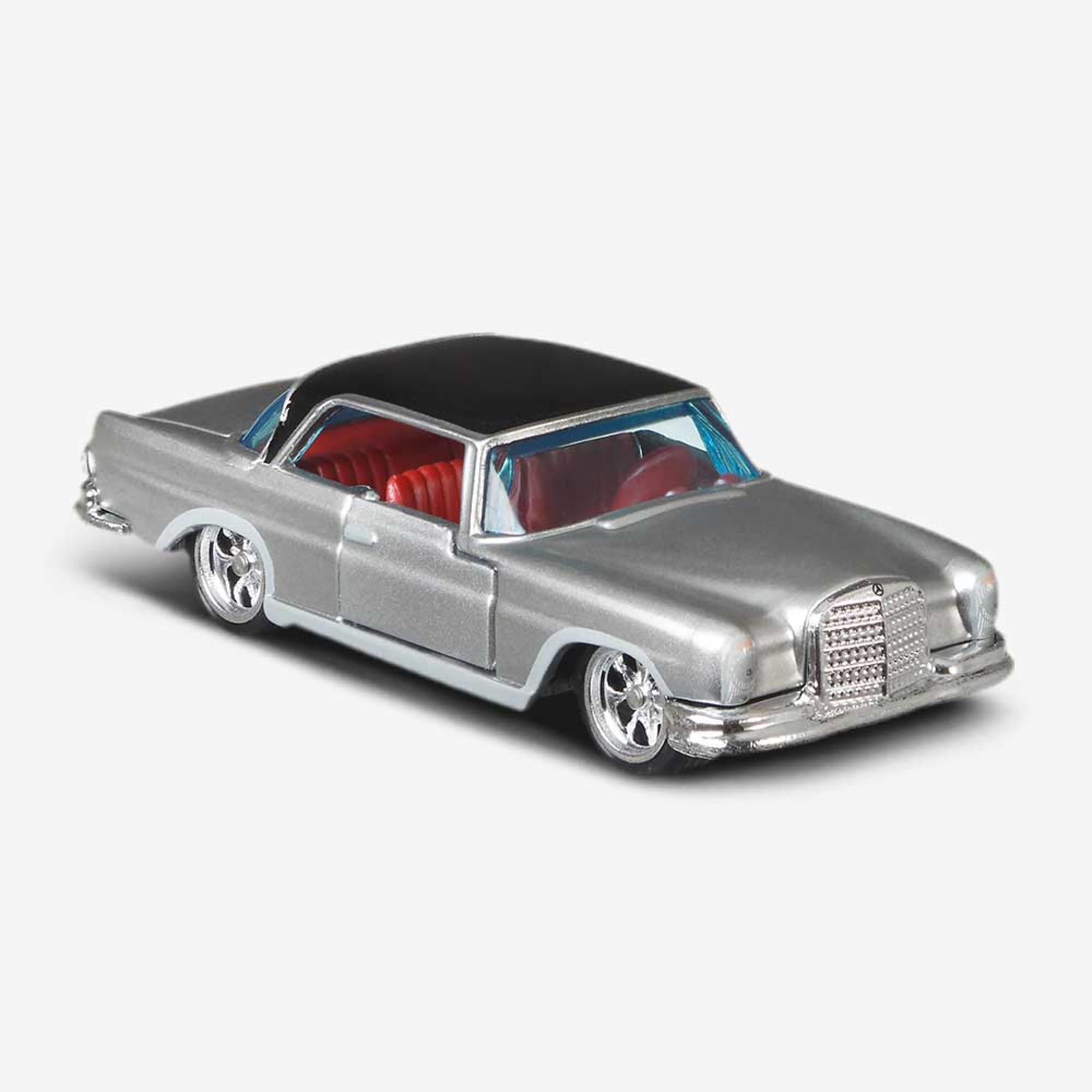 Matchbox '62 Mercedes-Benz 220 SE Coupe