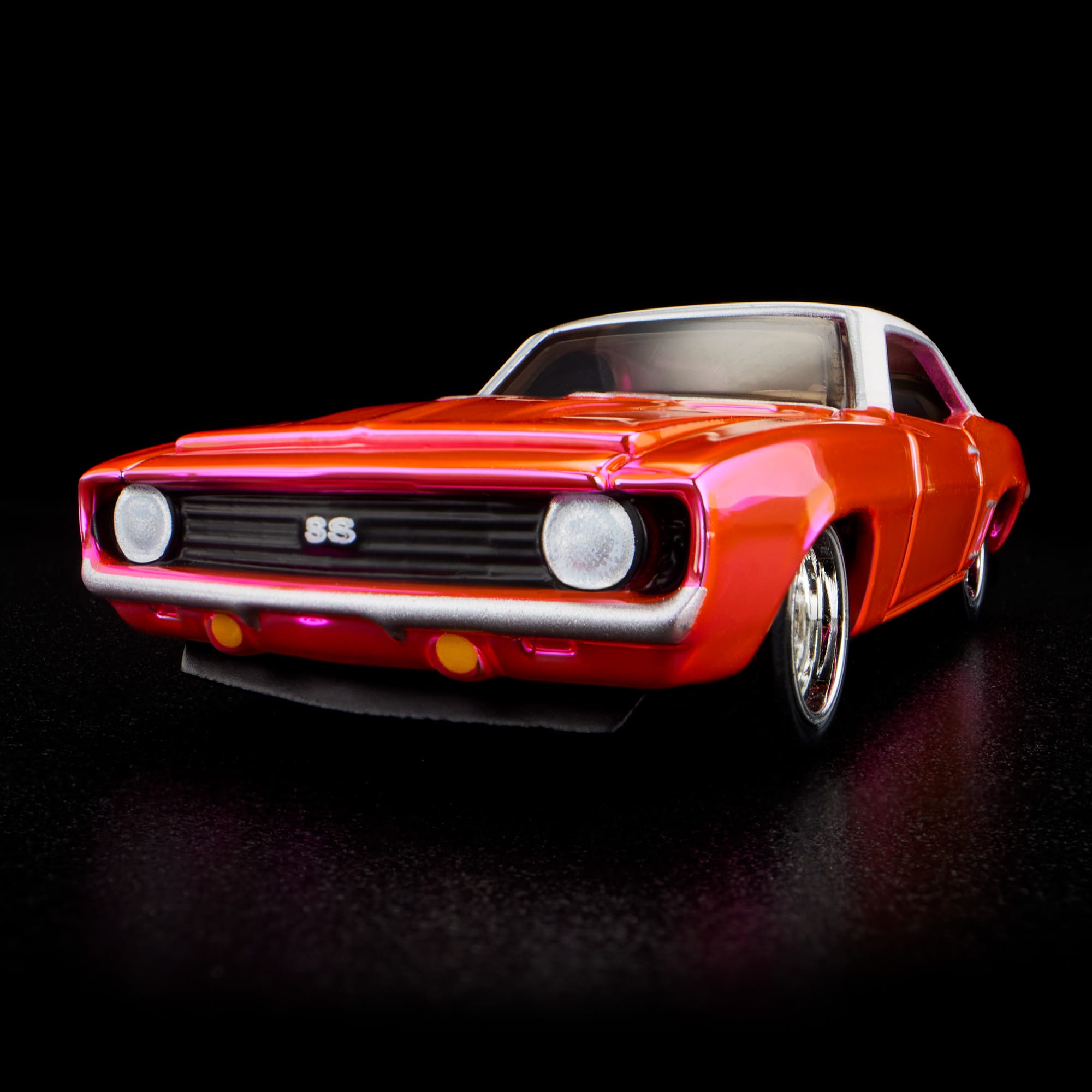 Hot Wheels RLC 1969 Chevy Camaro SS - Image 13