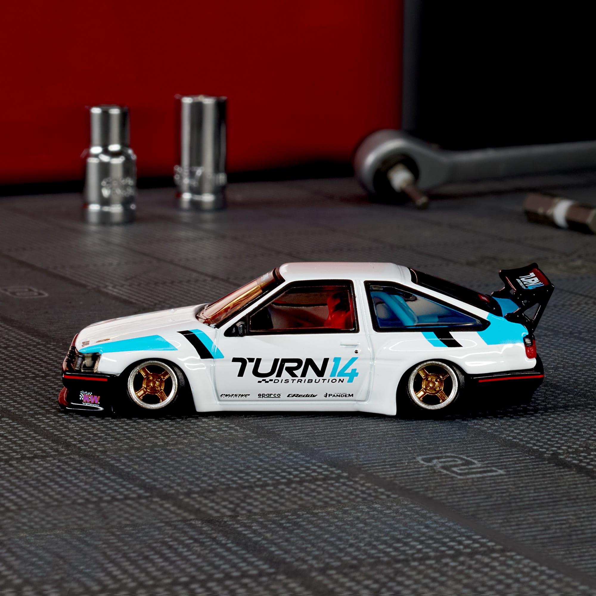 Elite 64 Toyota Corolla Levin (AE86) Custom - Image 3
