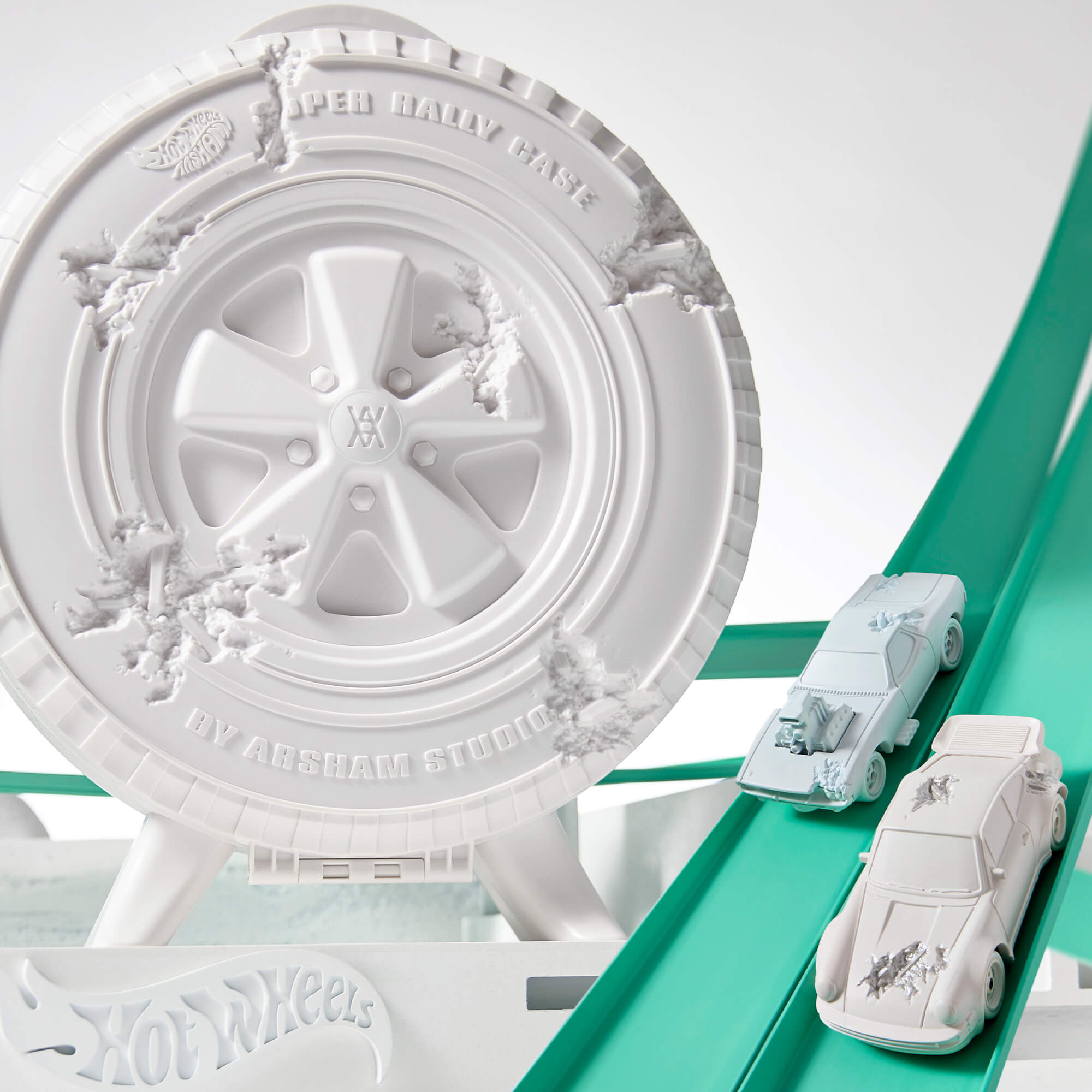 Hot Wheels x Daniel Arsham Eroded Porsche 930 and Rally Case - Image 24