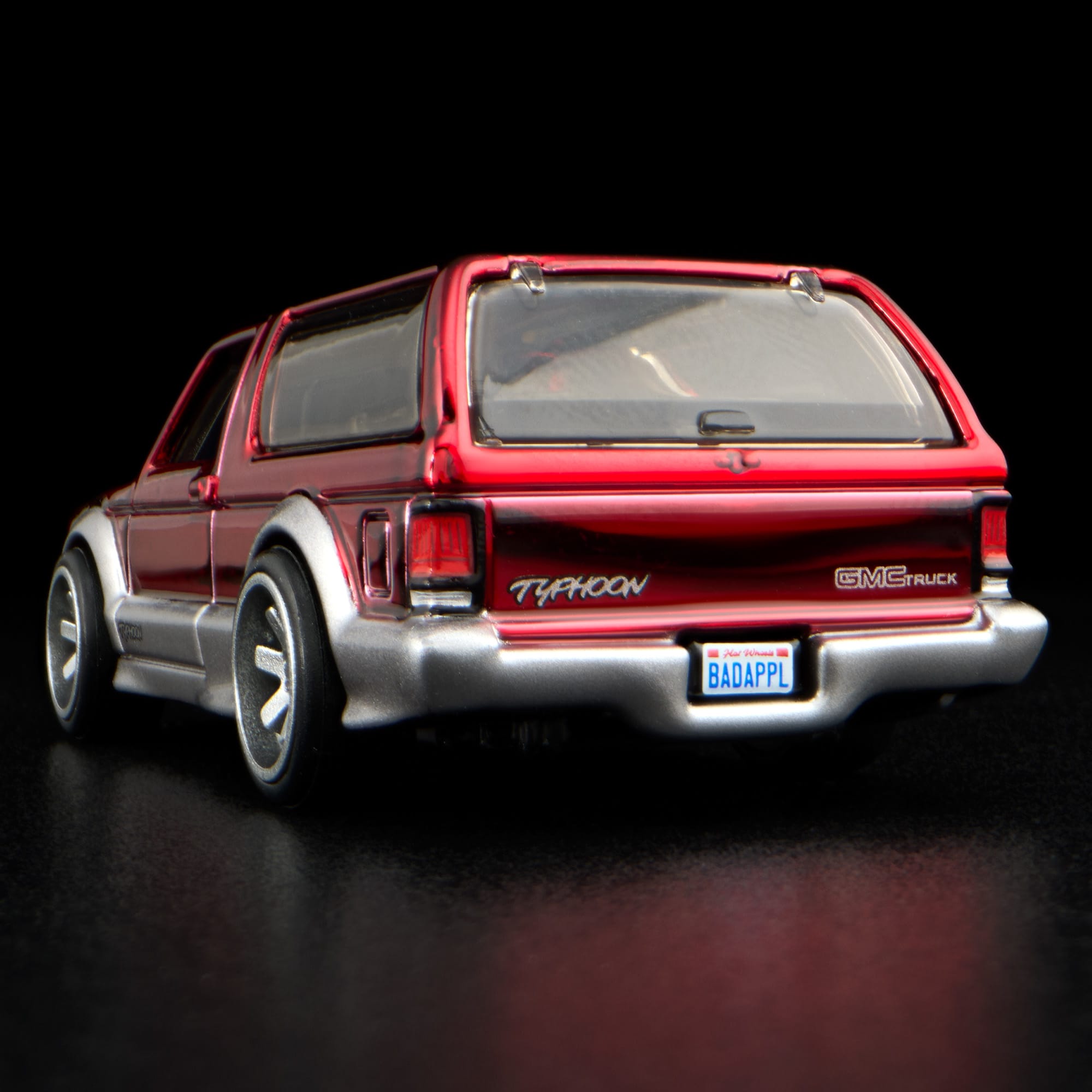 Hot Wheels RLC 1992 GMC Typhoon - Image 14