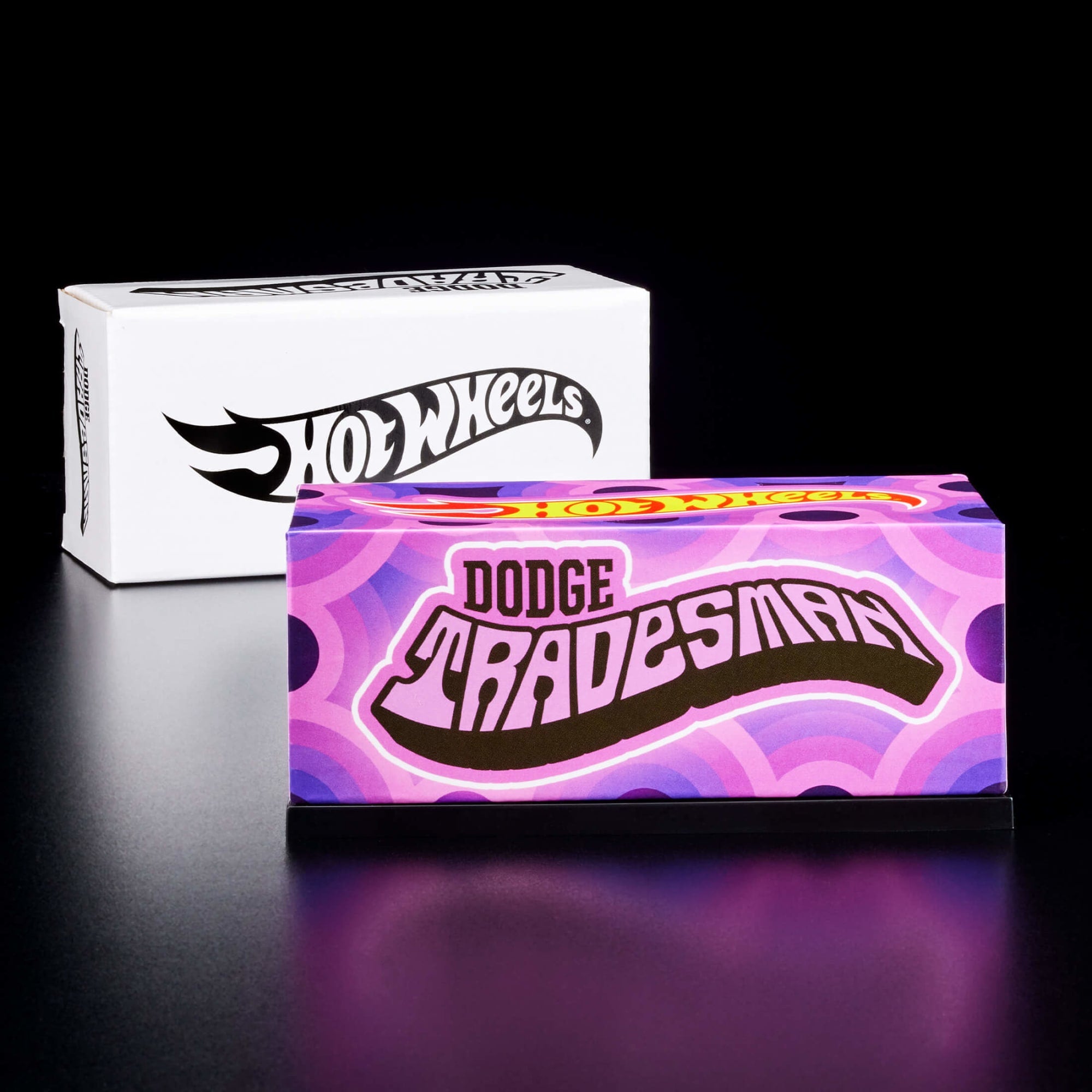Hot Wheels RLC Exclusive '70s Dodge Tradesman Van - Image 10