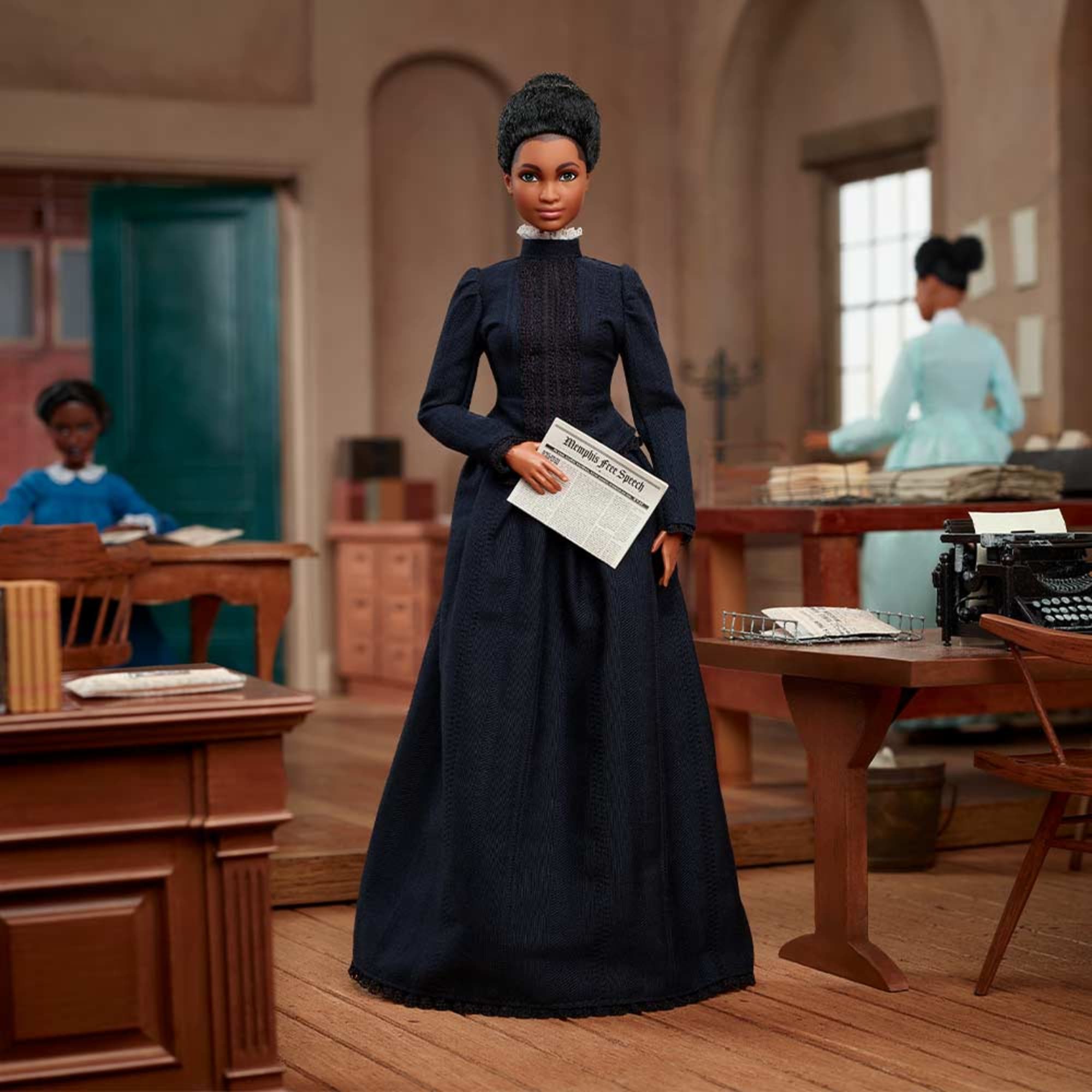 Ida B. Wells Barbie Inspiring Women Doll - Image 8