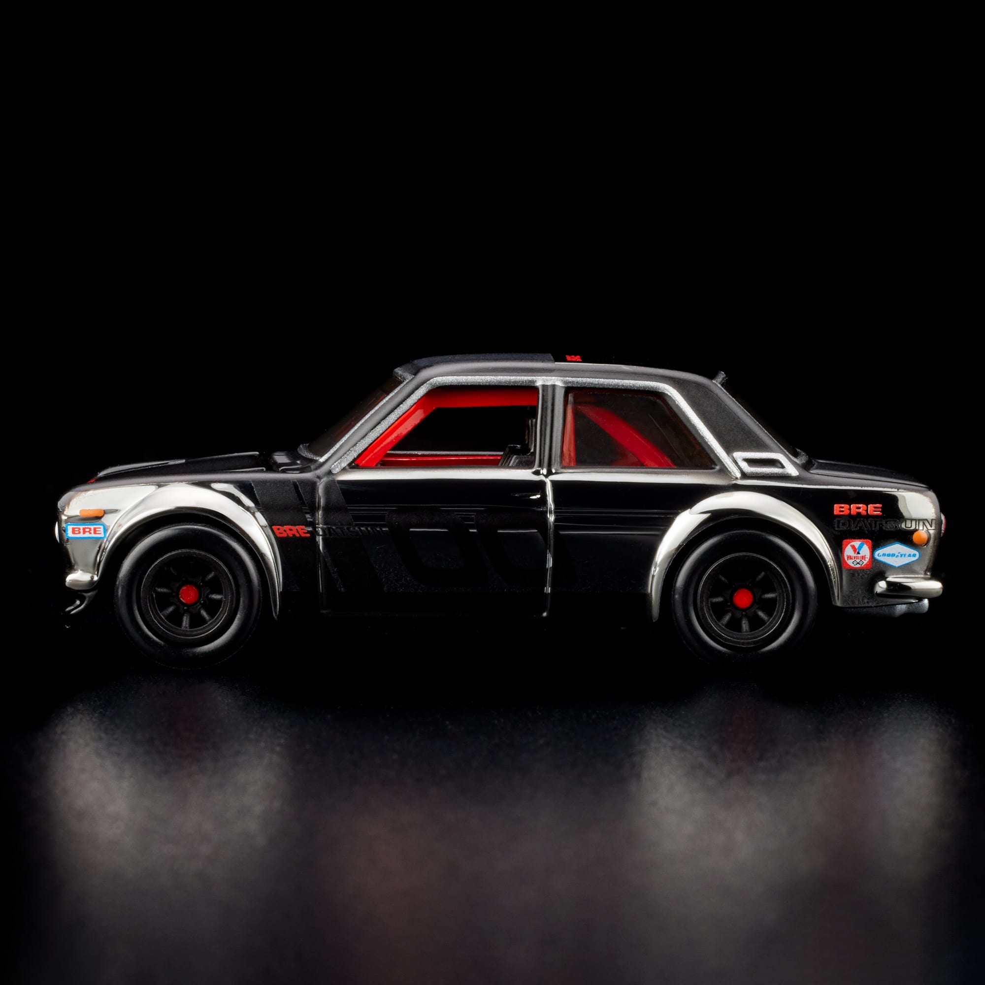 Hot Wheels RLC '71 Datsun 510 - Image 11
