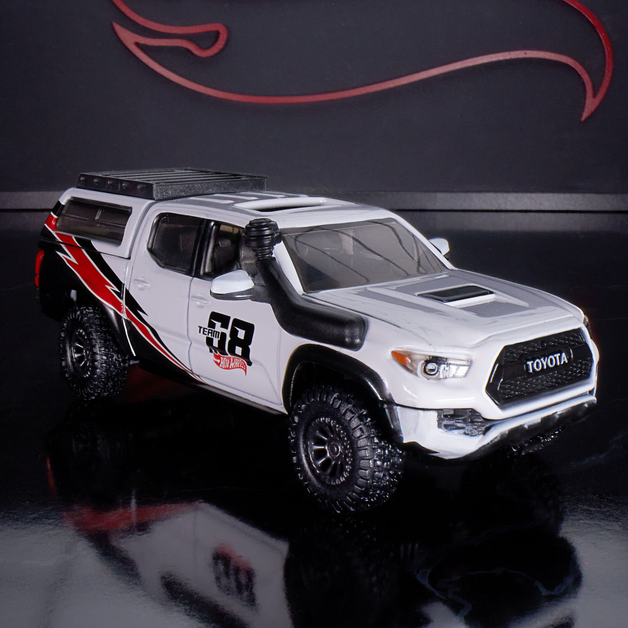 Hot Wheels Elite 64 Mod Shop '17 Toyota Tacoma - Image 10