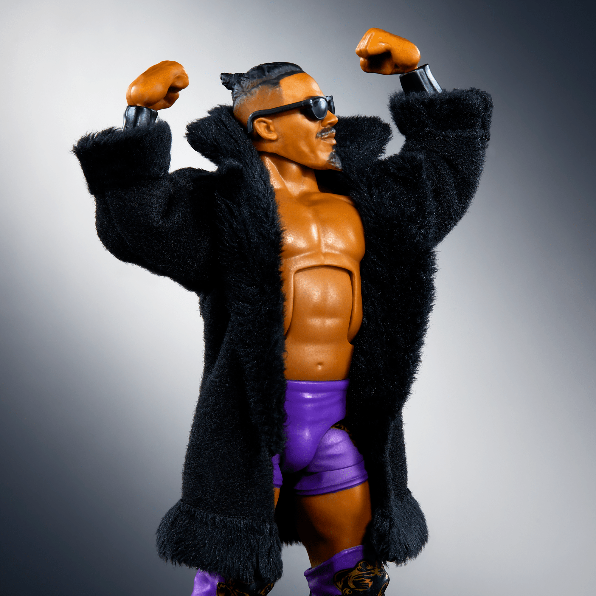 WWE Elite Carmelo Hayes Action Figure. 6-inch Collectible Superstar With Articulation & Accessories - Image 2