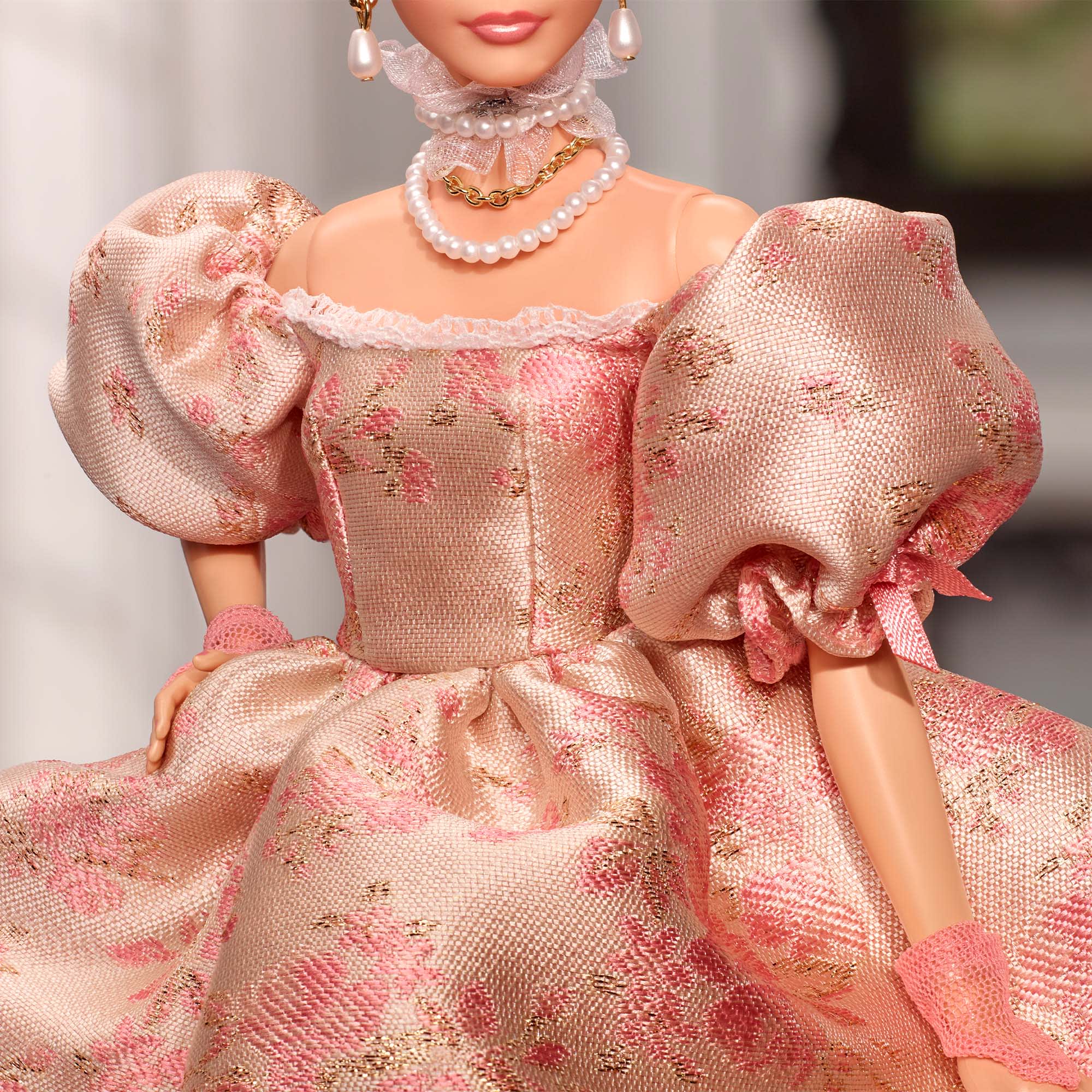 A Tribute to Fashion Barbie Doll - Image 5