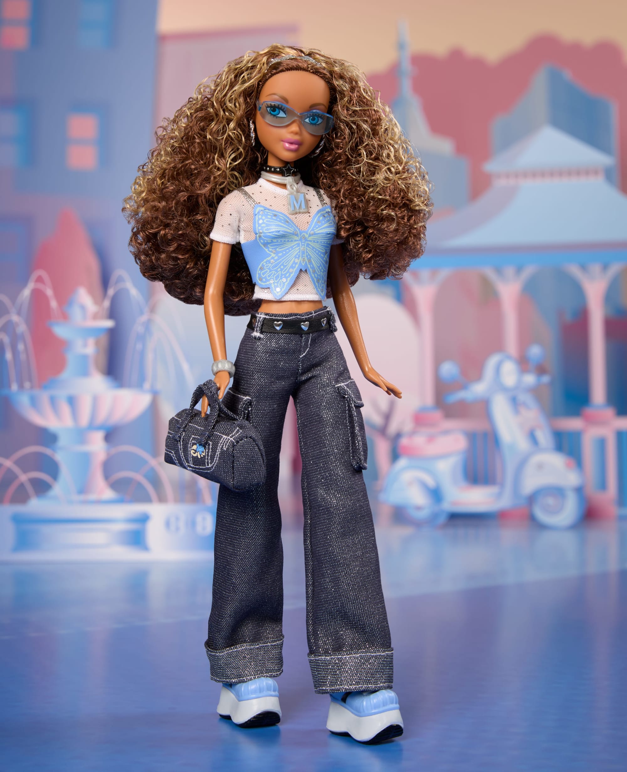 Barbie Signature My Scene Madison Collector Doll in Y2K-Inspired Outfit With Premium Accessories - Image 5