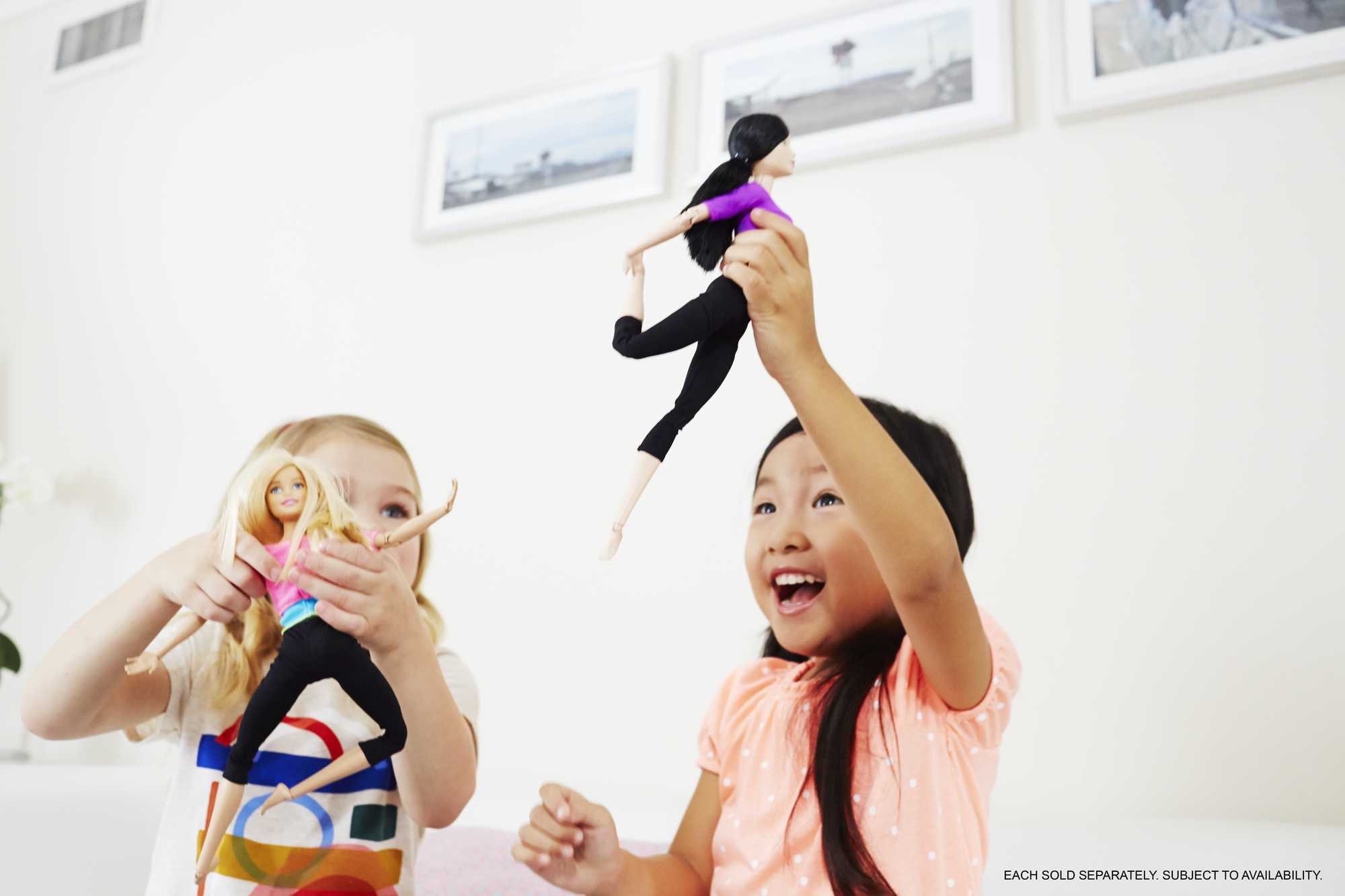 Barbie Made To Move Doll - Image 2