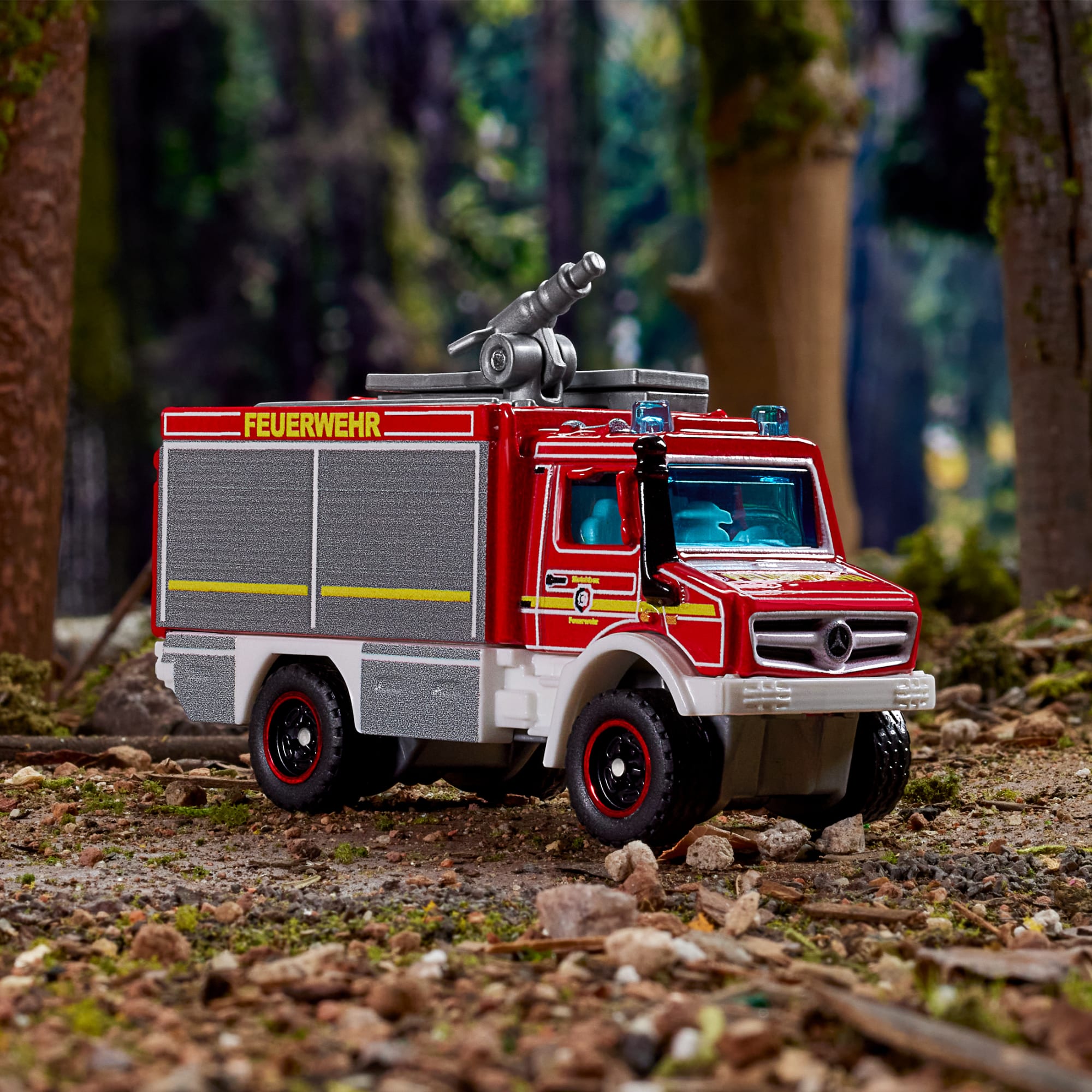 Matchbox Collectors Mercedes-Benz Unimog Fire Truck - Image 4