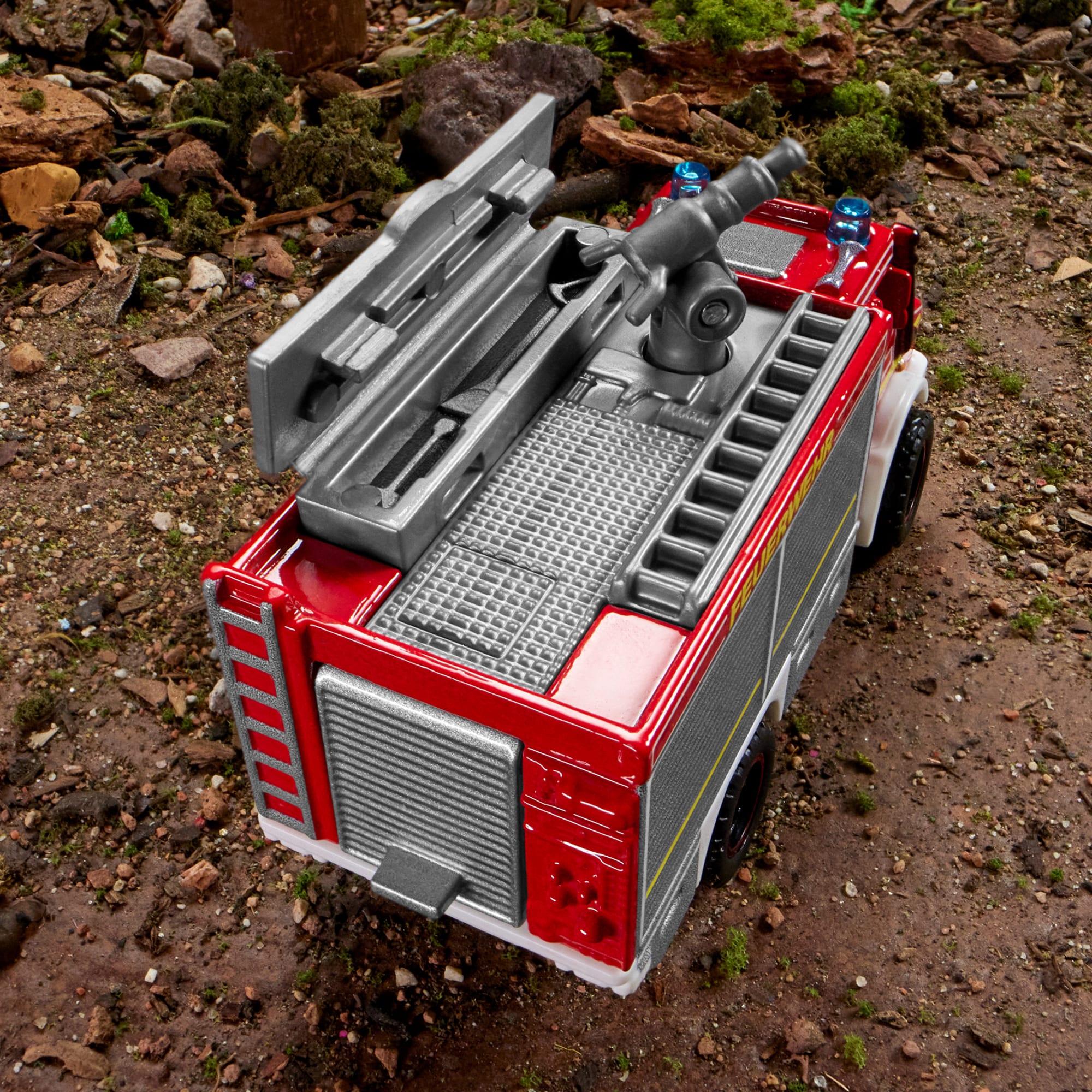 Matchbox Collectors Mercedes-Benz Unimog Fire Truck - Image 13