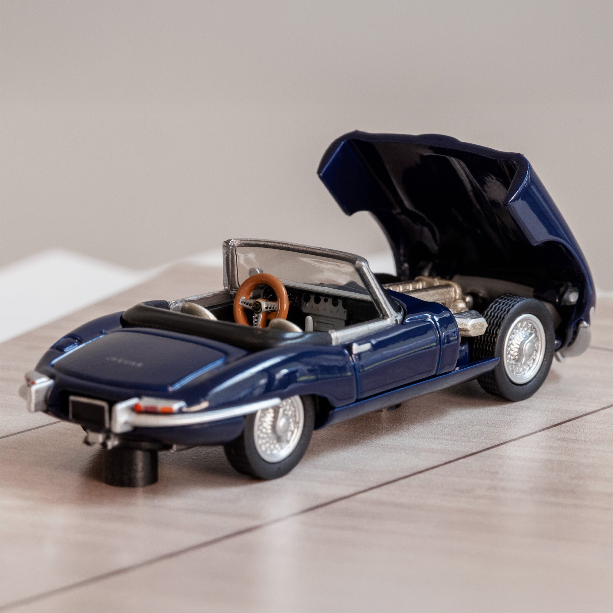 Hot Wheels x MoMA Jaguar E-Type Roadster - Image 2