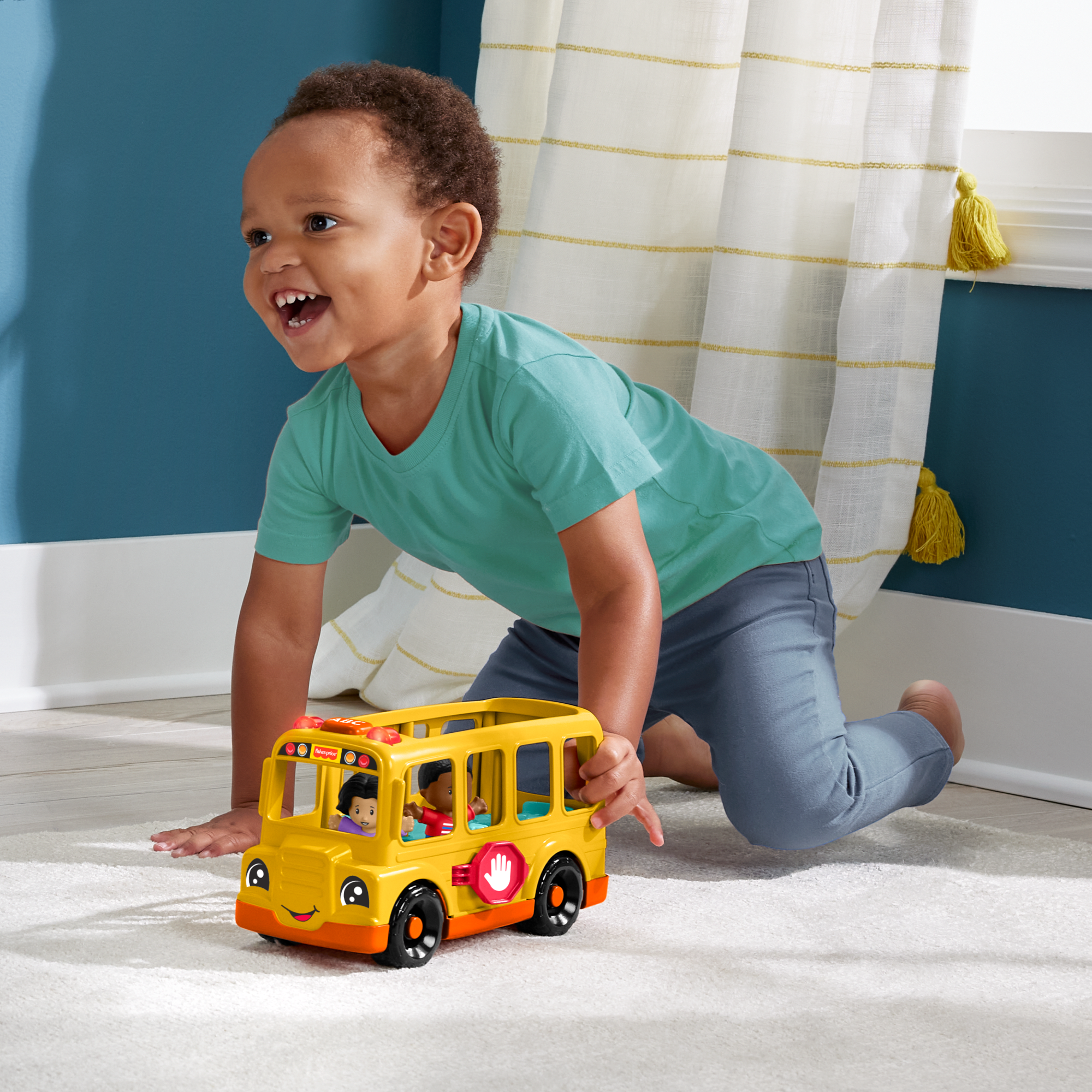 Fisher-Price Little People Autobus Scolaire. Musical. Multilingue - Image 2