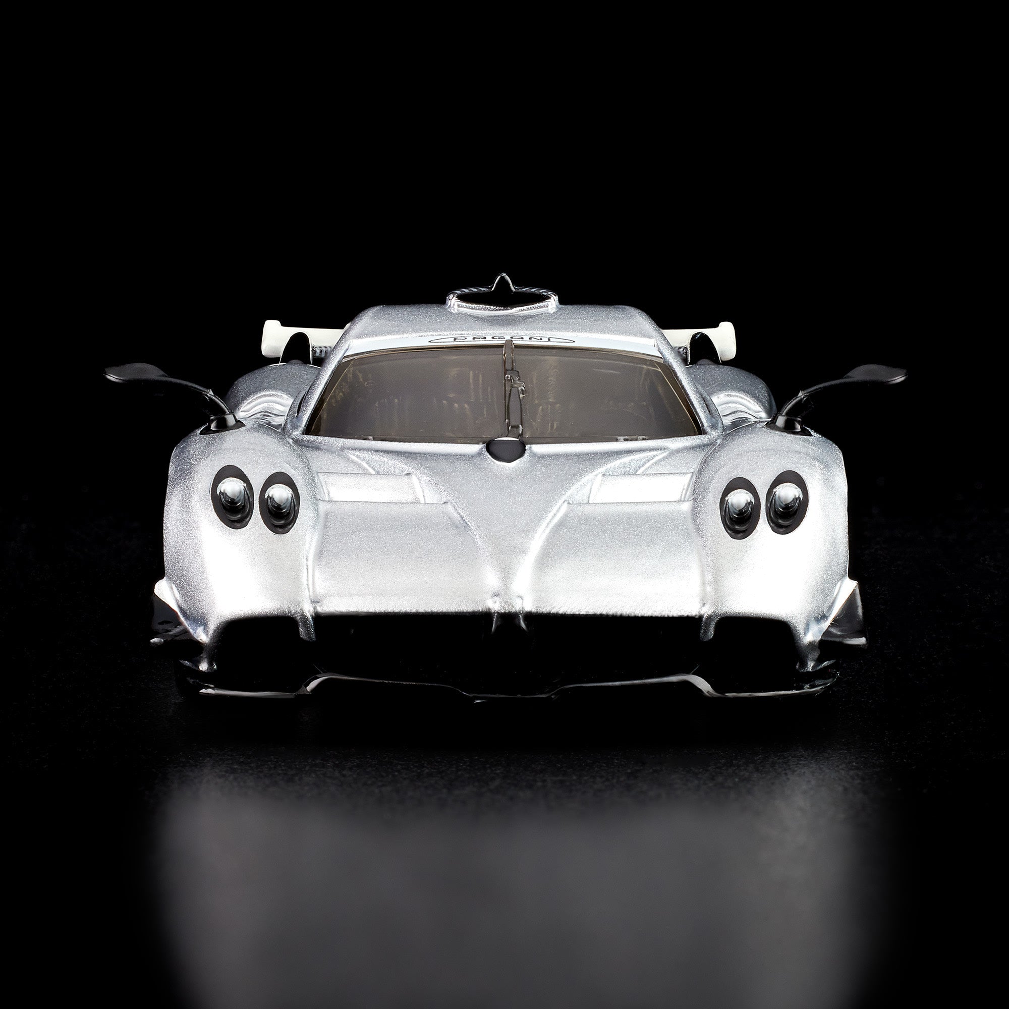 Hot Wheels RLC Exclusive '21 Pagani Huayra R - Image 7