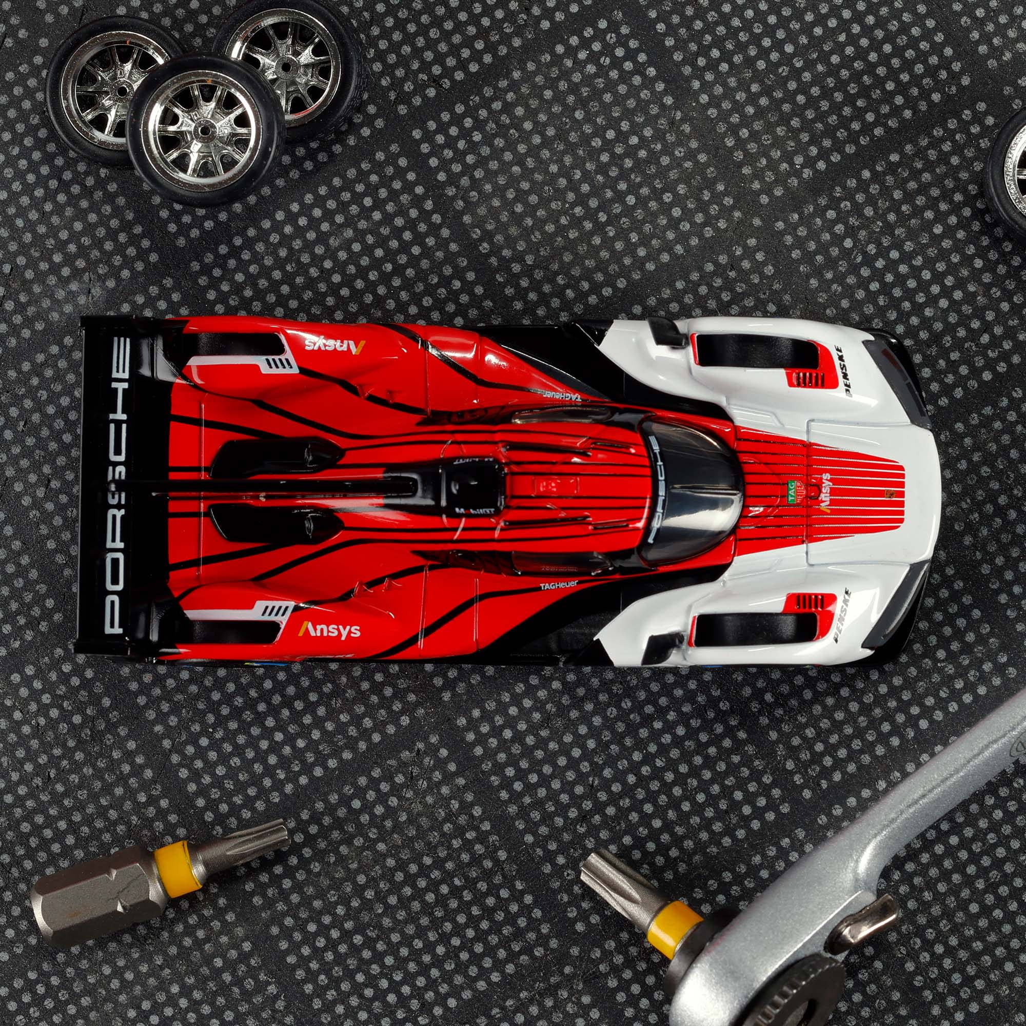 Hot Wheels Elite 64 Porsche 963 - Image 11
