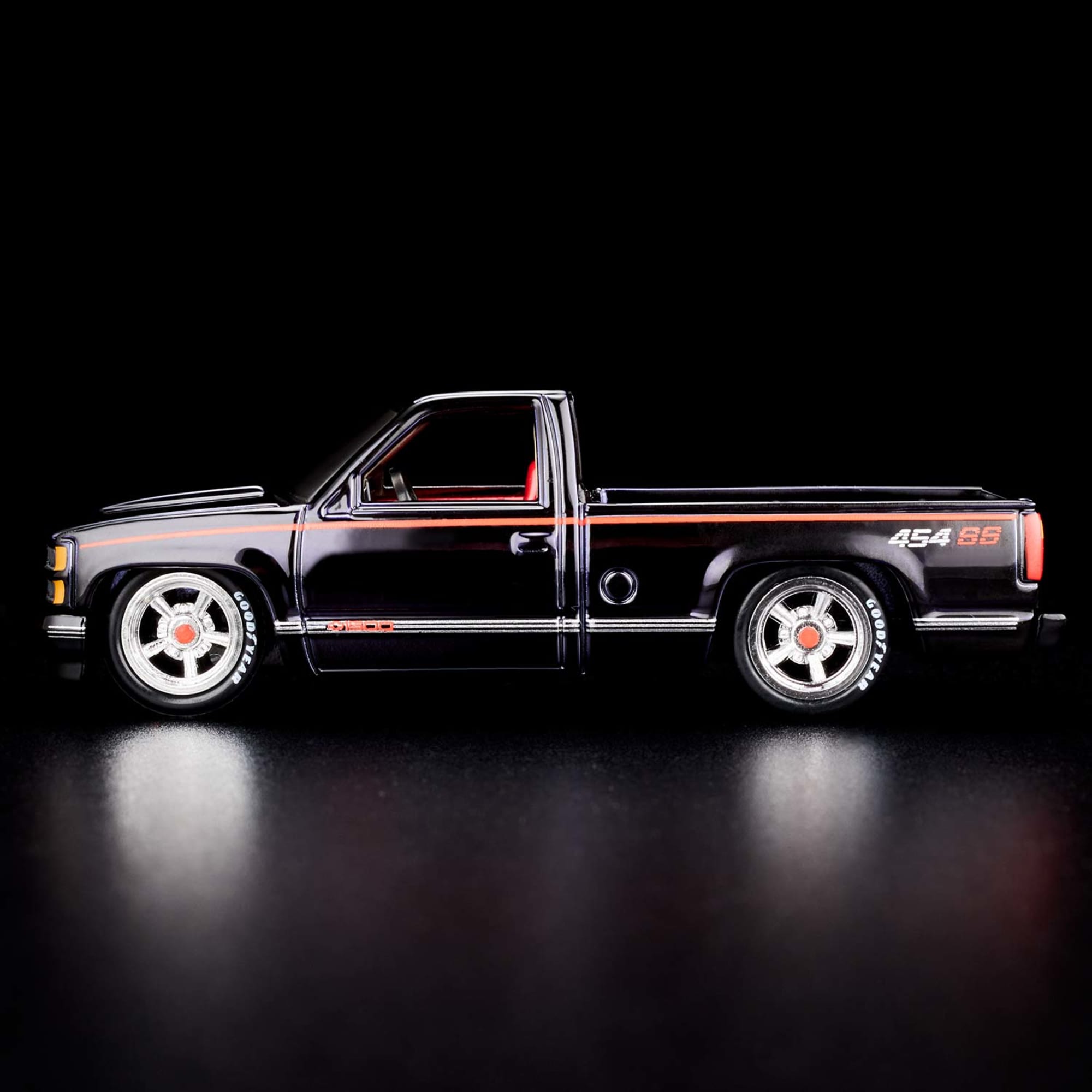 Hot Wheels RLC Exclusive 1990 Chevy 454 SS - Image 4