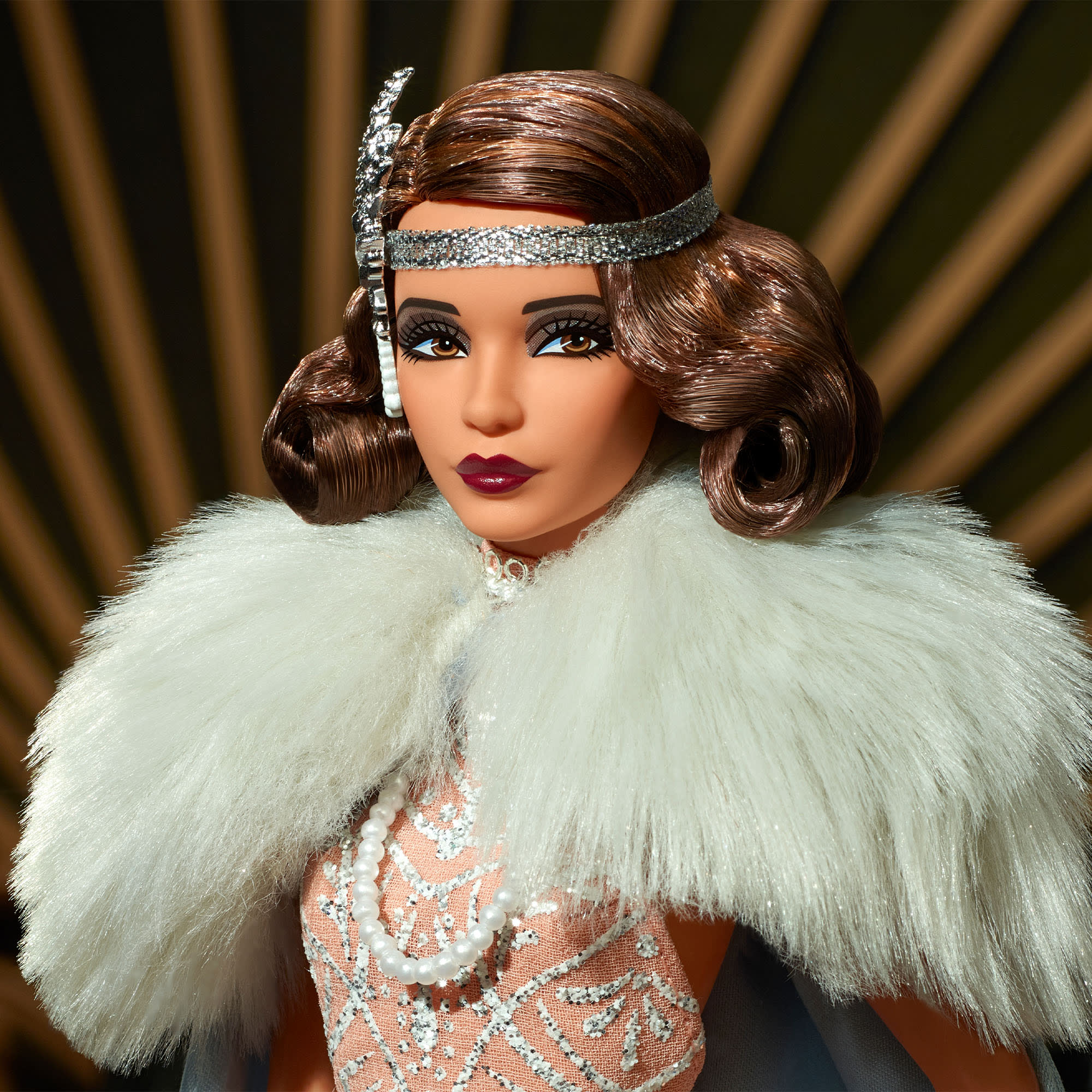 A Tribute to Fashion Barbie Doll #2 - Image 3
