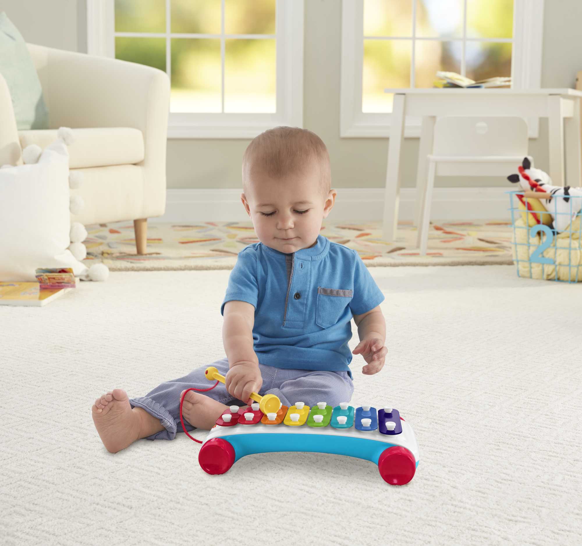 Fisher-Price Classic Xylophone Toddler Pretend Musical Instrument Pull Toy - Image 2